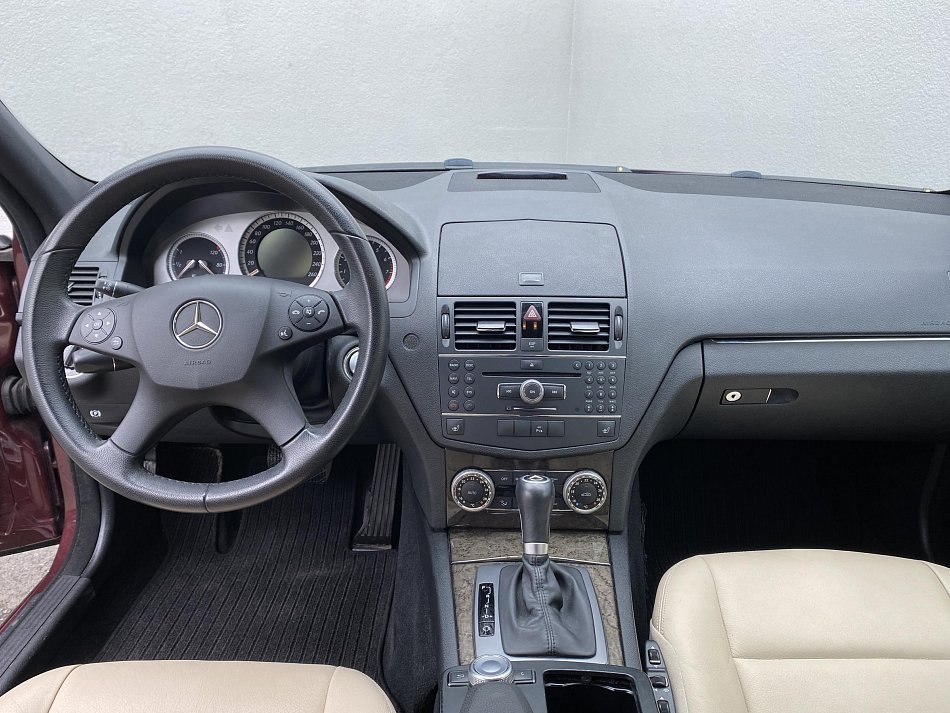 Mercedes-Benz Třída C 3.0i Avantgarde C280