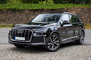 Audi Q7 S-line