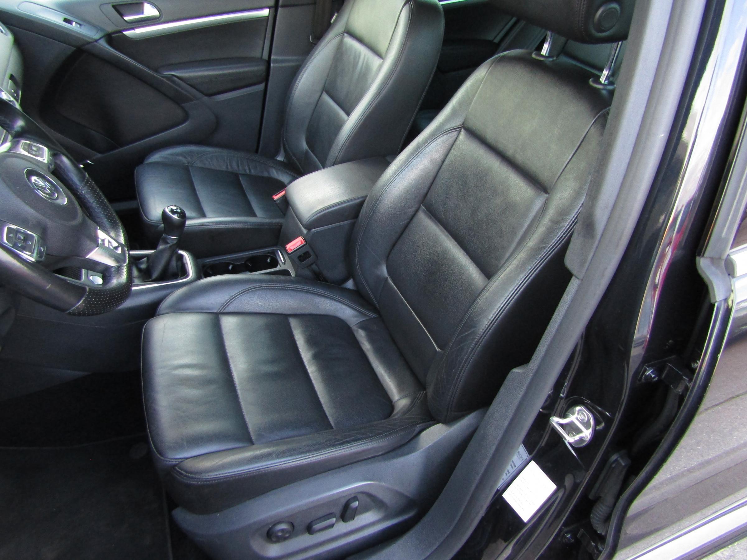 Volkswagen Tiguan, 2014 - pohled č. 10