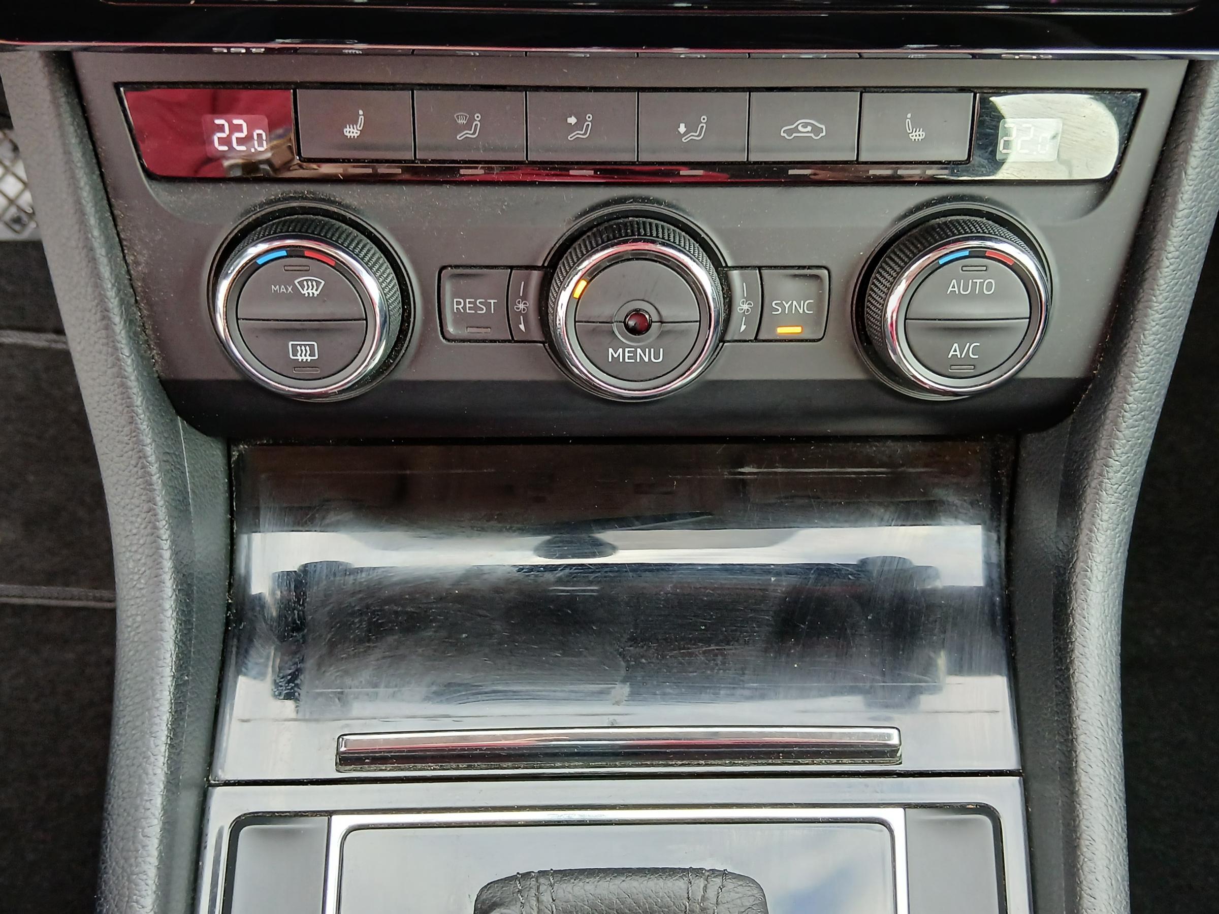 Škoda Superb III, 2016 - pohled č. 18