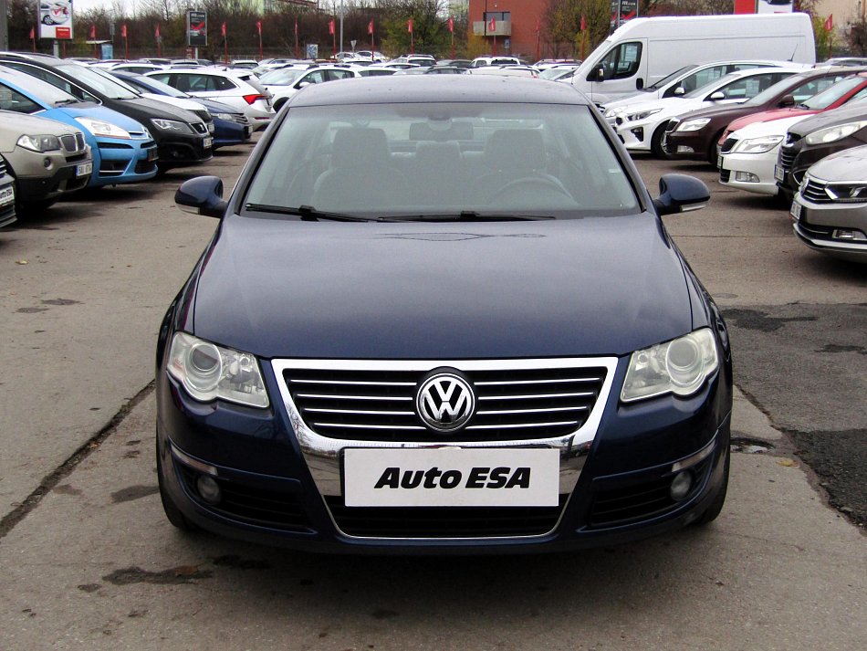 Volkswagen Passat 2.0 FSi 