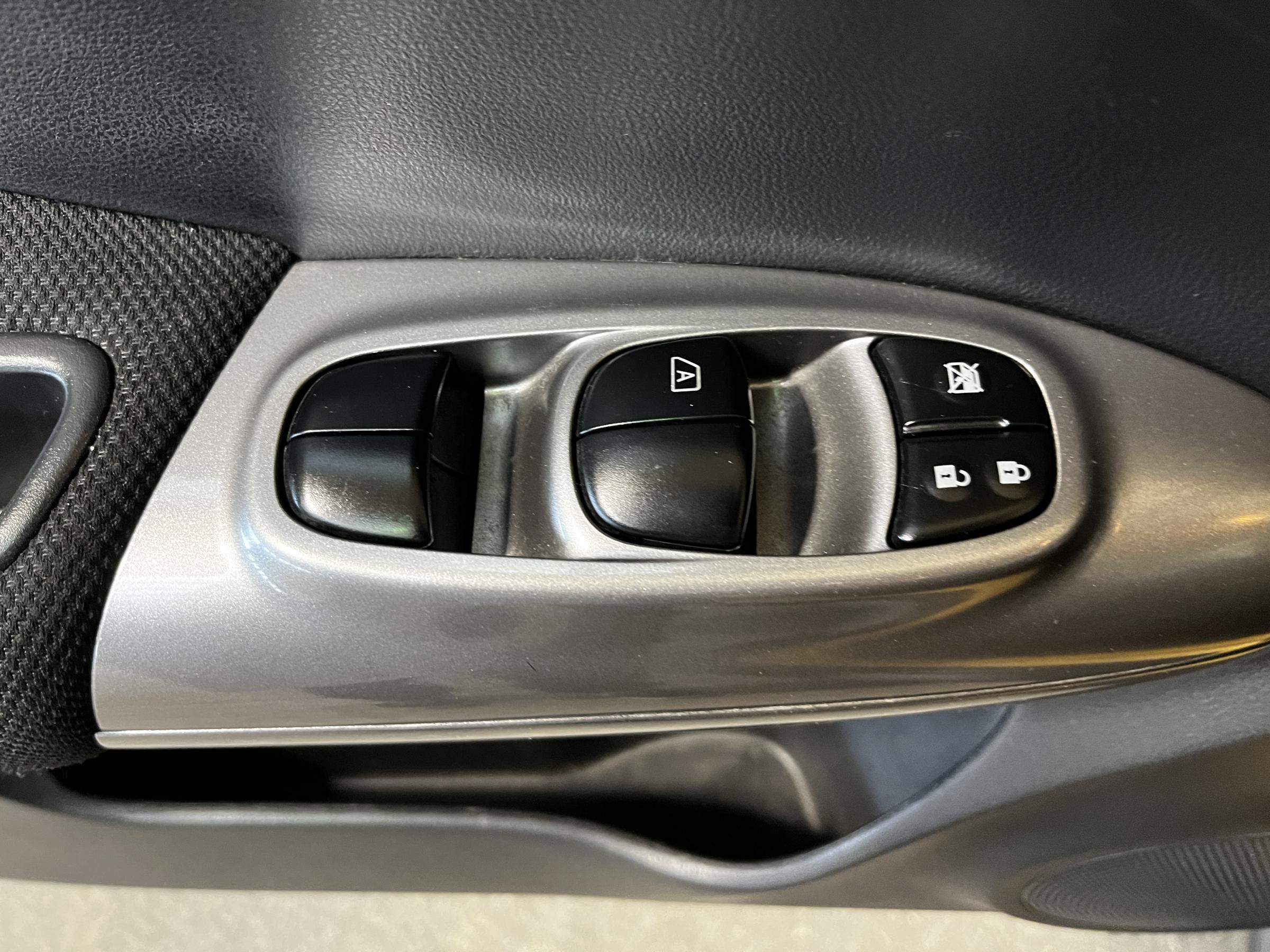 Nissan Juke, 2016 - pohled č. 12