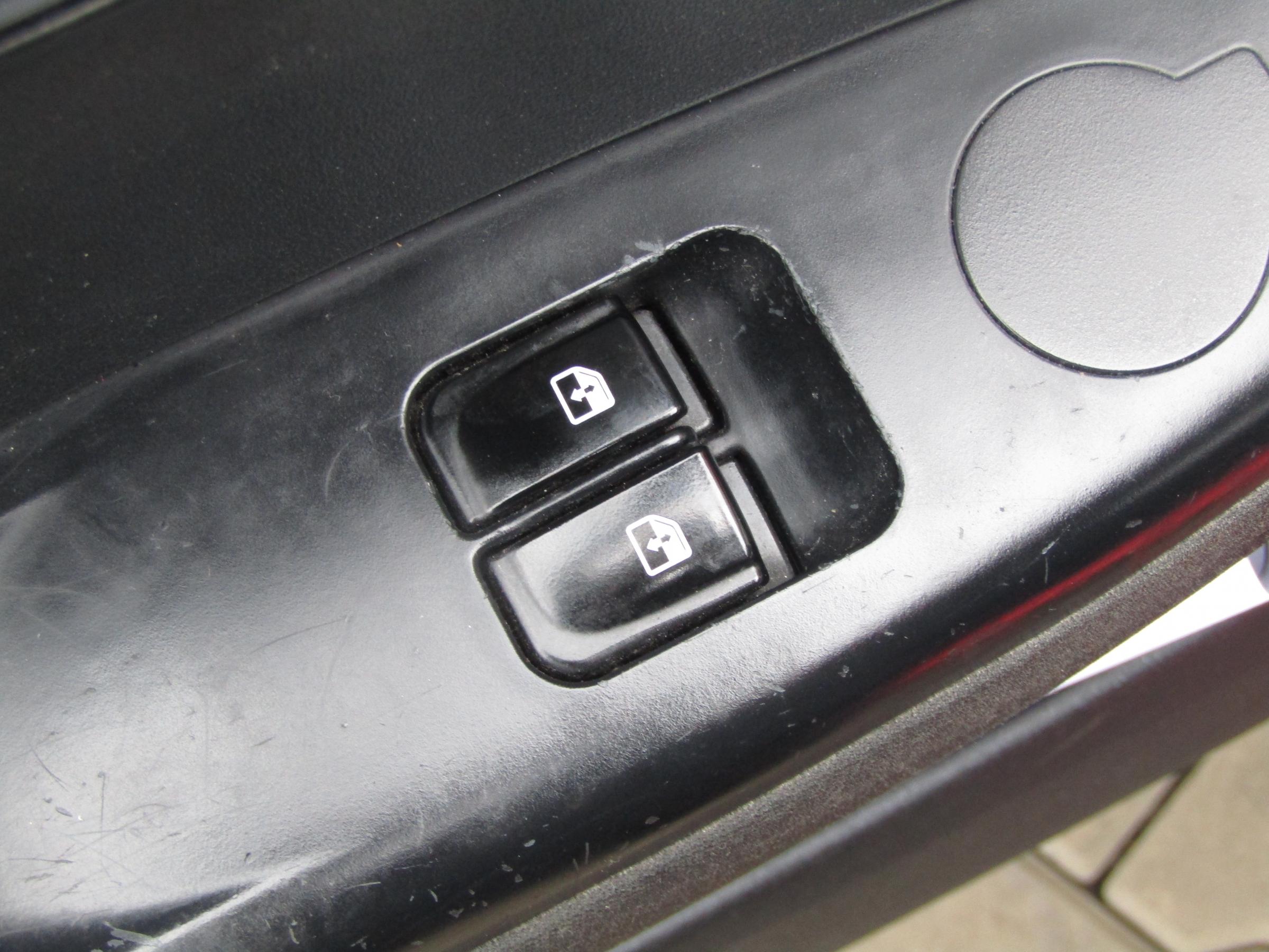 Hyundai i20, 2013 - pohled č. 12