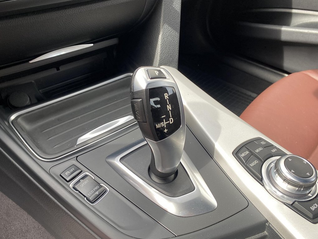 BMW Řada 3 3.0i  335i