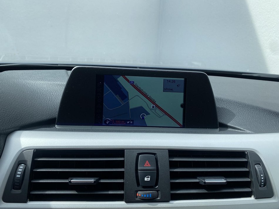 BMW Řada 3 3.0i  335i