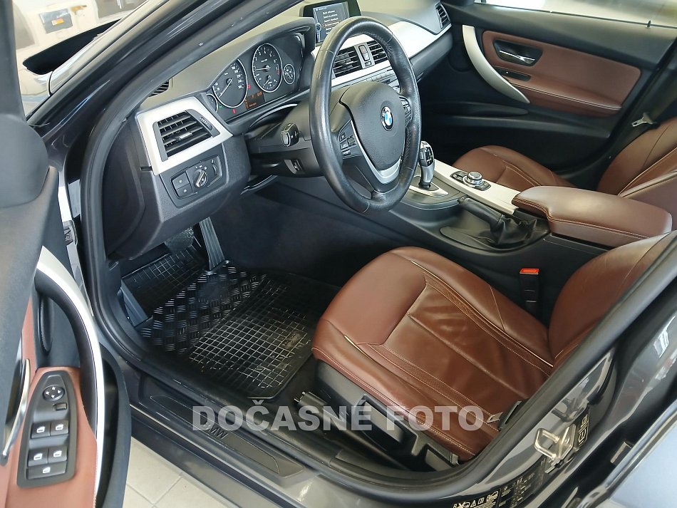 BMW Řada 3 335i  335i