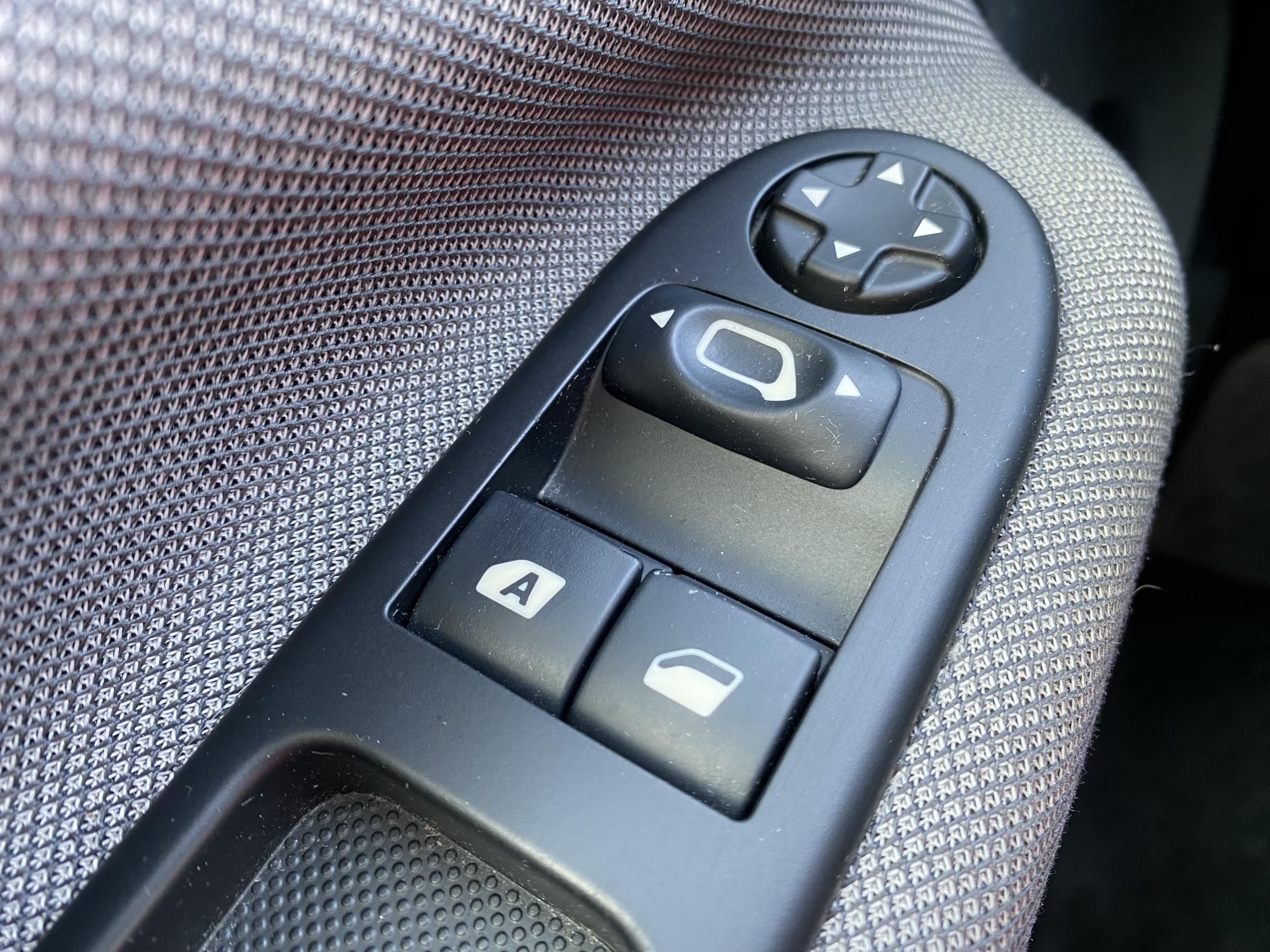 Citroën C3 Picasso, 2013 - pohled č. 11