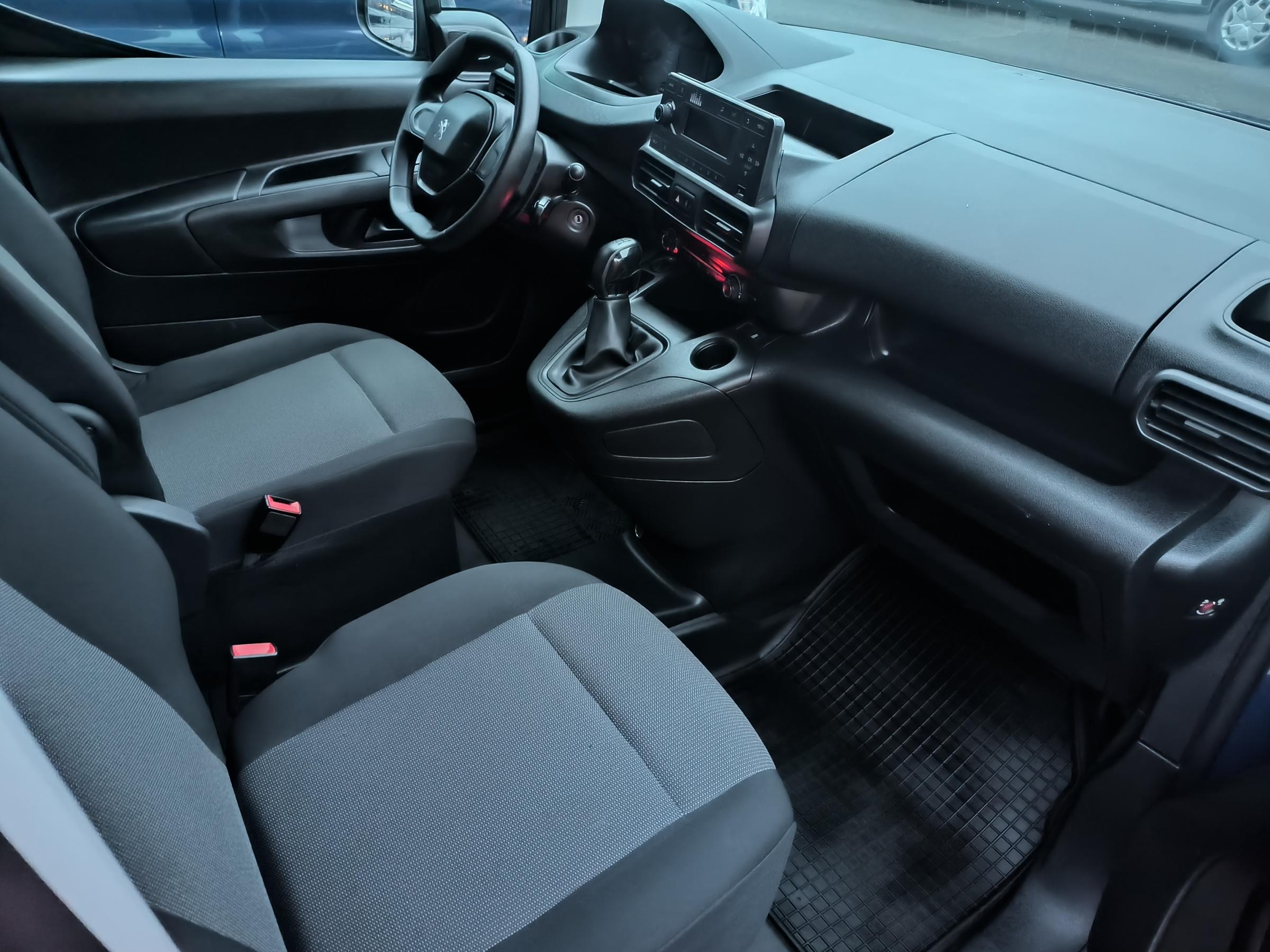 Peugeot Partner, 2021 - pohled č. 11