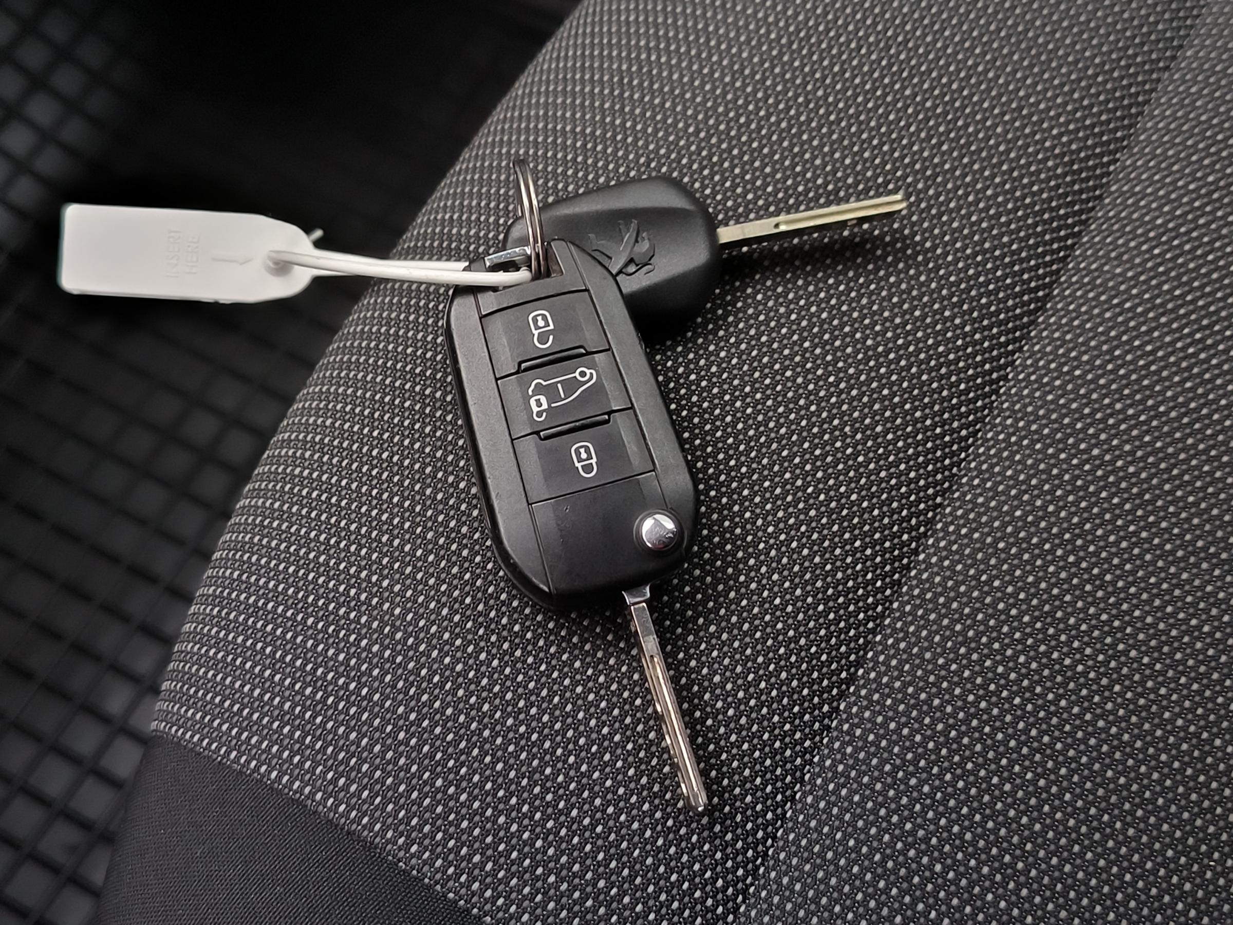 Peugeot Partner, 2021 - pohled č. 21