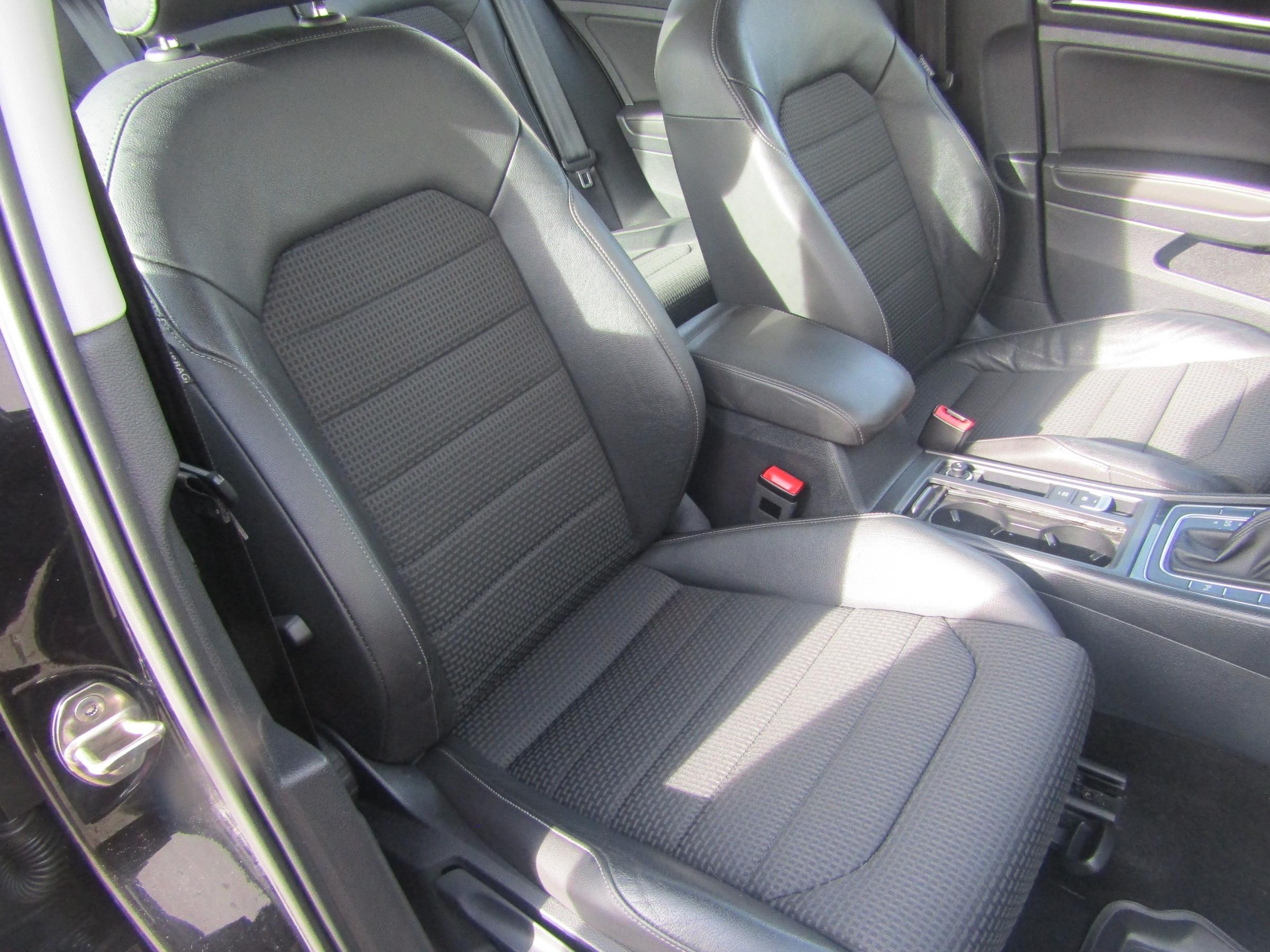 Volkswagen Golf, 2015 - pohled č. 11