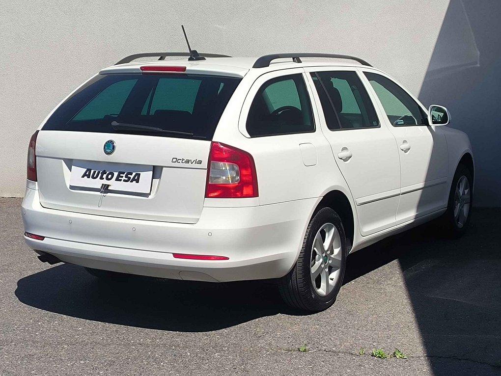 Škoda Octavia II 2.0TDi Elegance 4x4