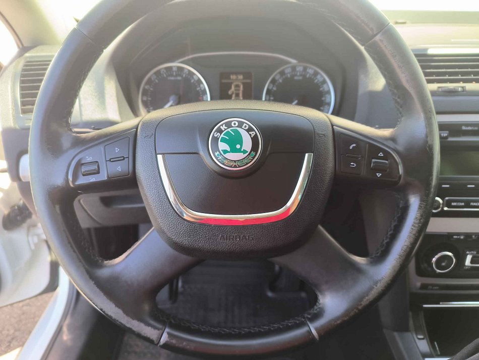 Škoda Octavia II 2.0TDi Elegance 4x4