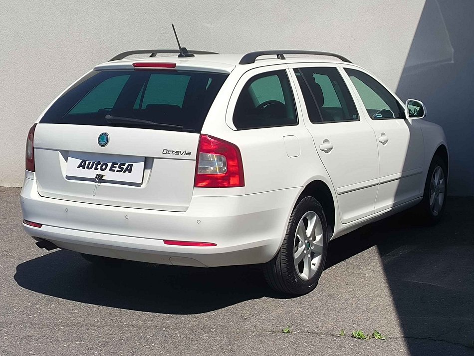 Škoda Octavia II 2.0TDi Elegance 4x4