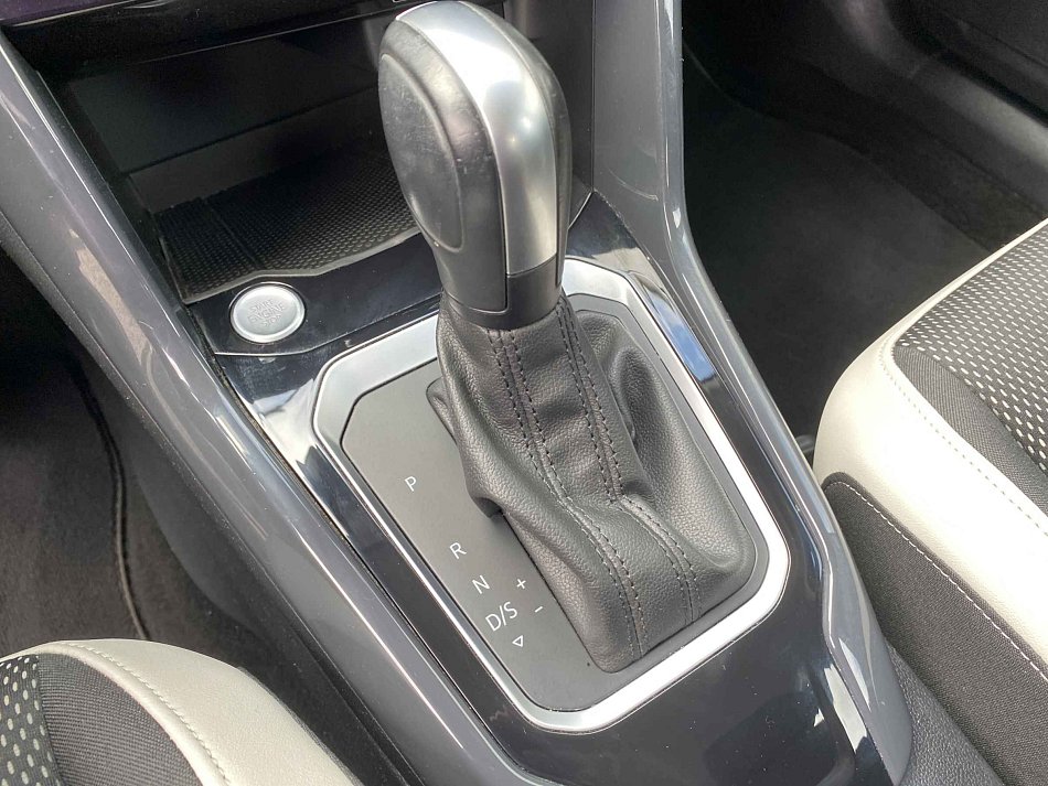 Volkswagen T-Roc 1.5 TSi Highline