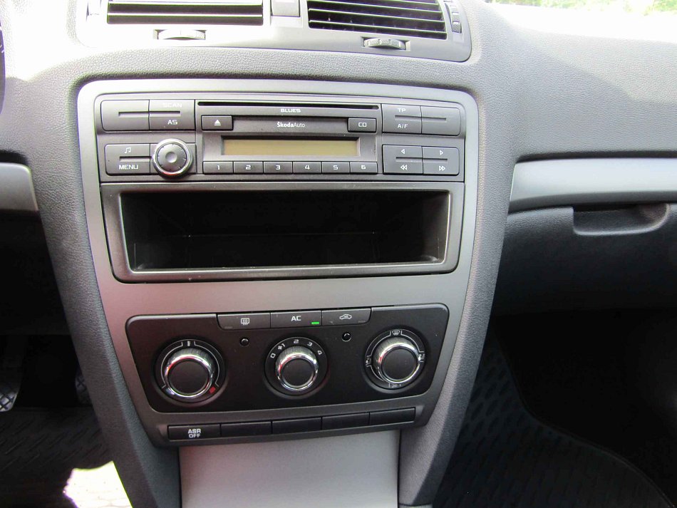 Škoda Octavia II 1.6MPi 