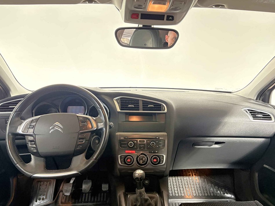 Citroën C4 1.6i 