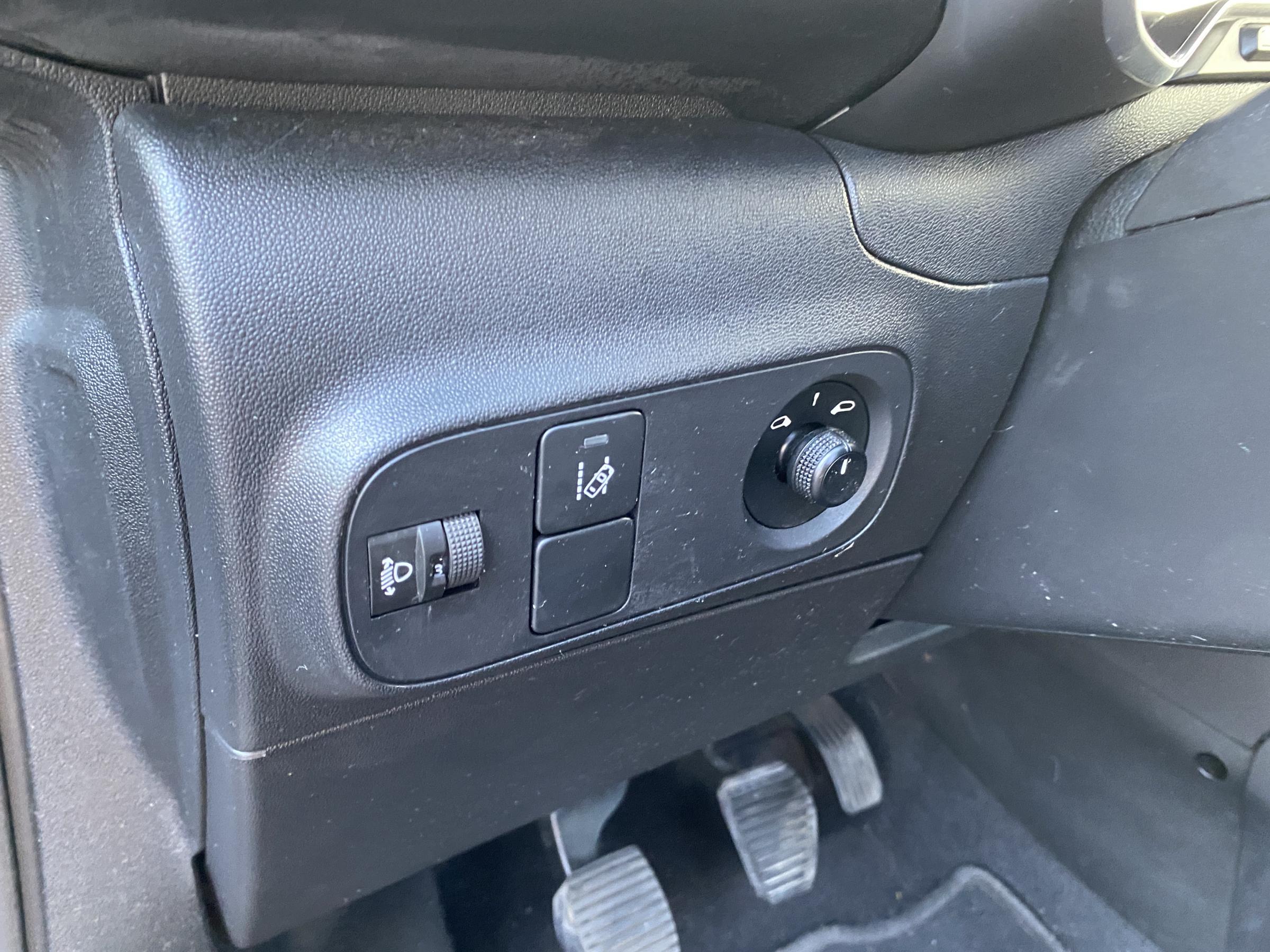 Citroën C3, 2018 - pohled č. 17