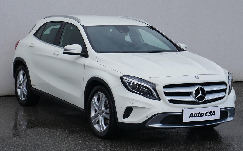 Mercedes-Benz GLA 2.2CDi  220 4Mat