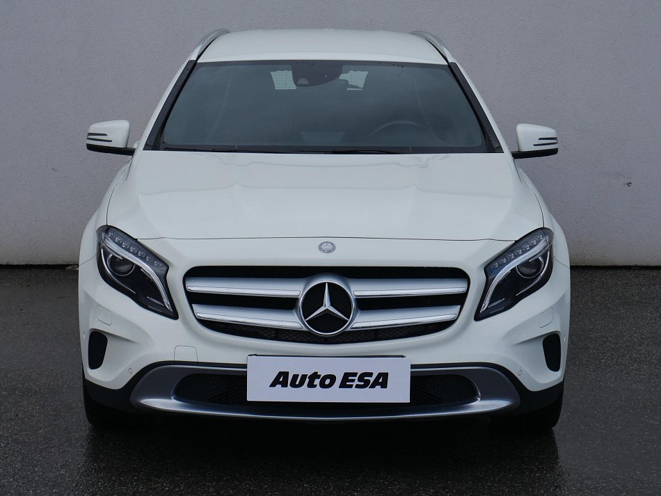 Mercedes-Benz GLA 2.2CDi  220 4Mat