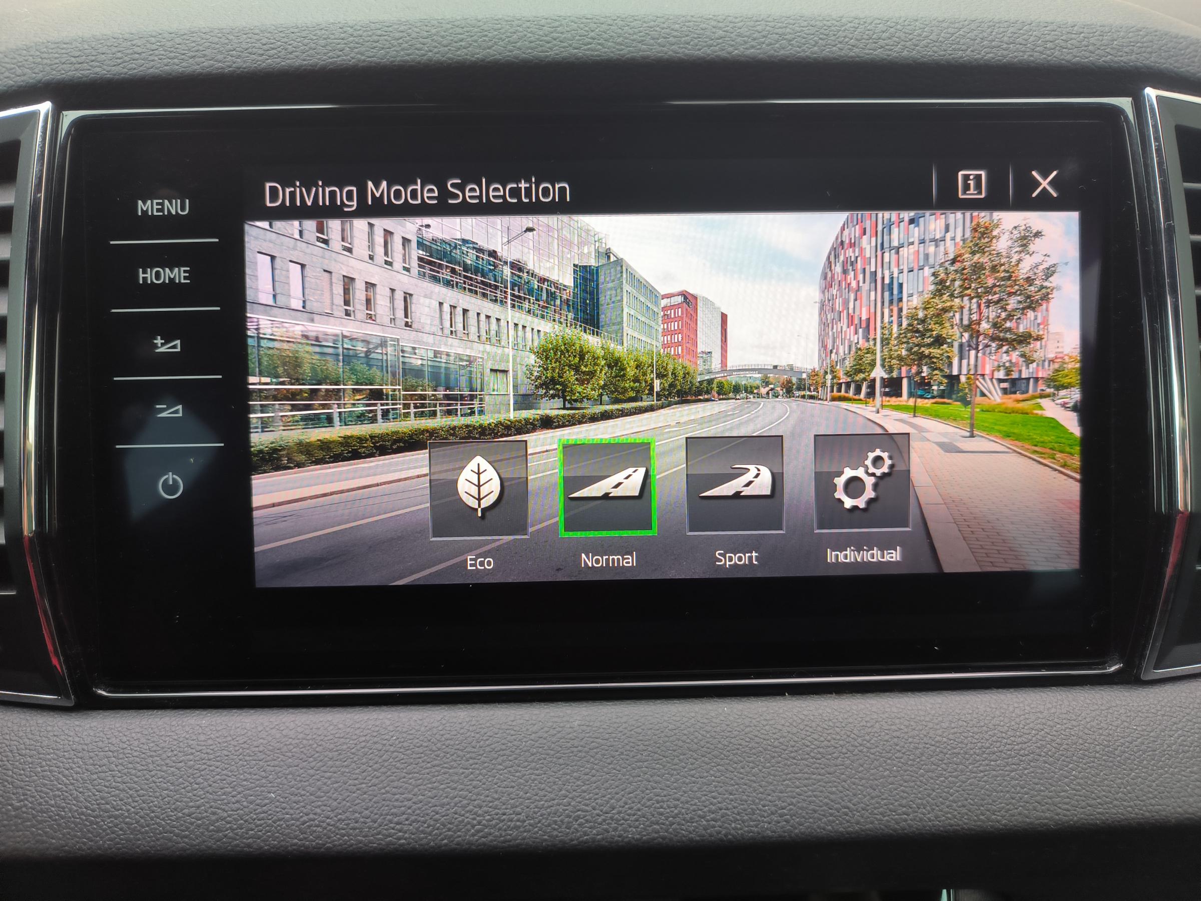 Škoda Karoq, 2019 - pohled č. 16