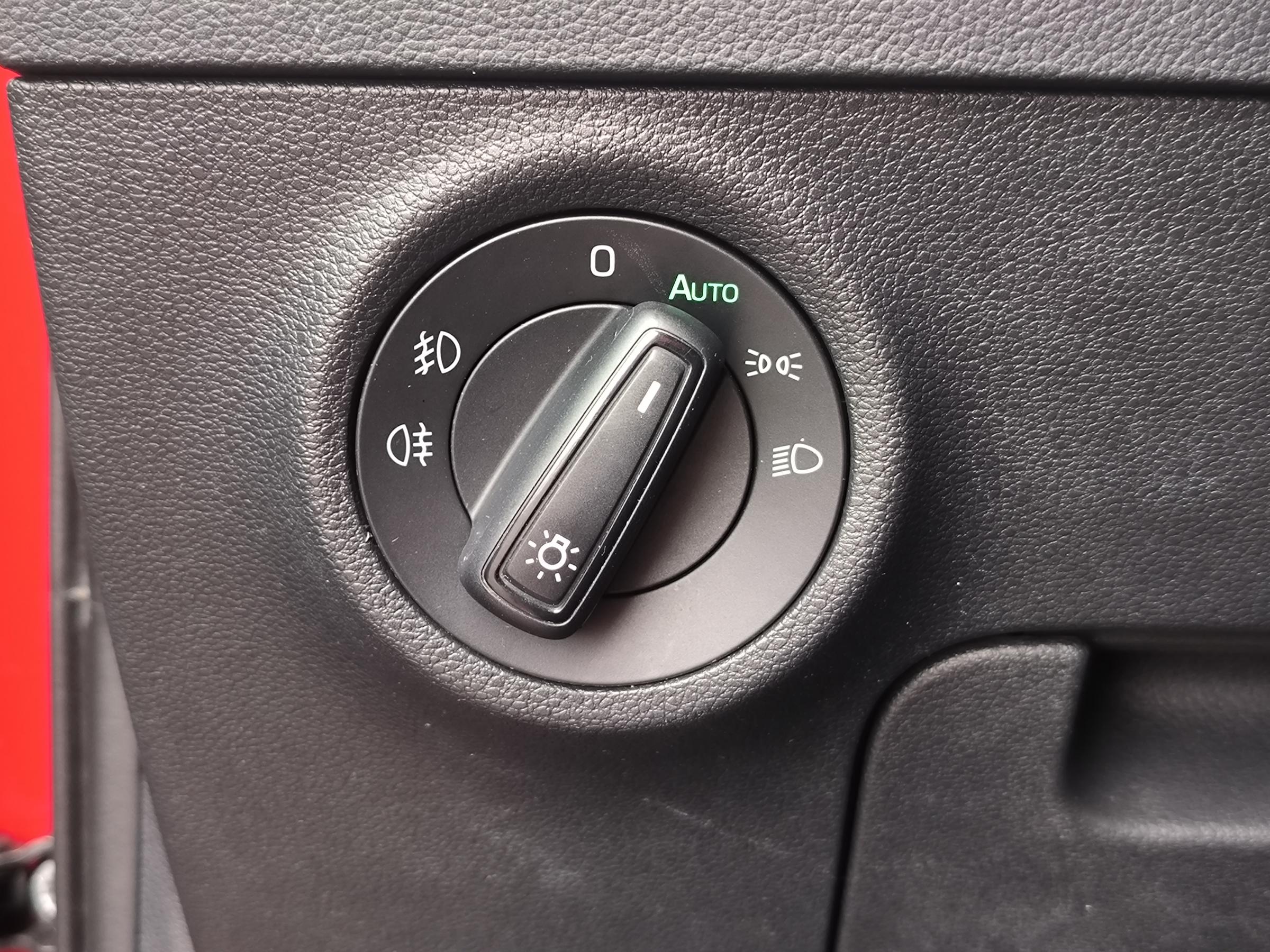 Škoda Karoq, 2019 - pohled č. 25