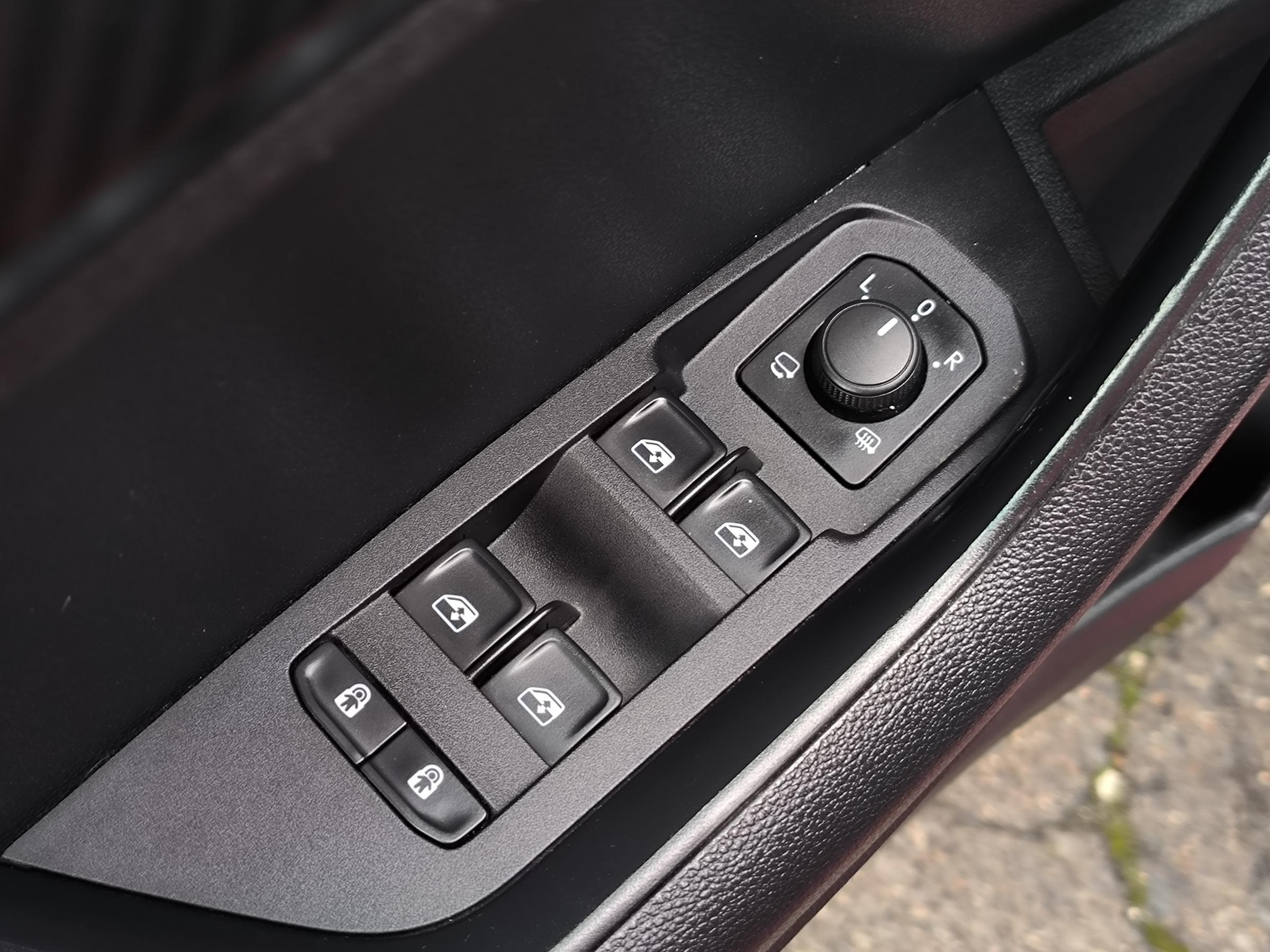 Škoda Karoq, 2019 - pohled č. 26