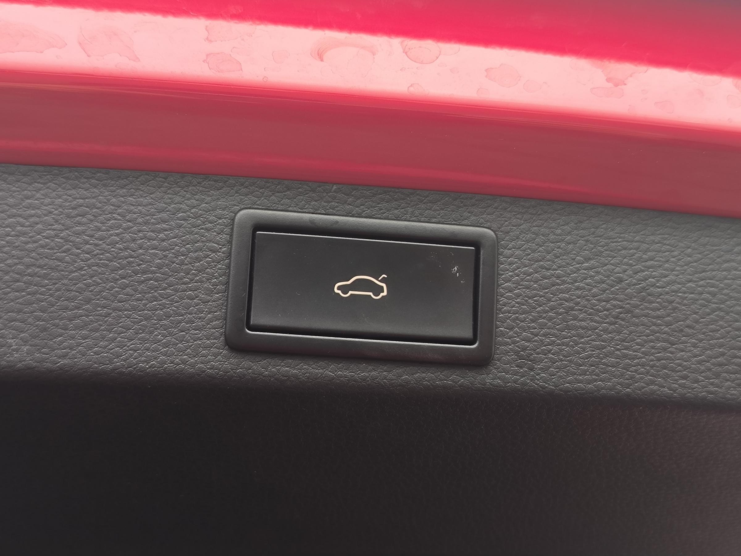 Škoda Karoq, 2019 - pohled č. 27