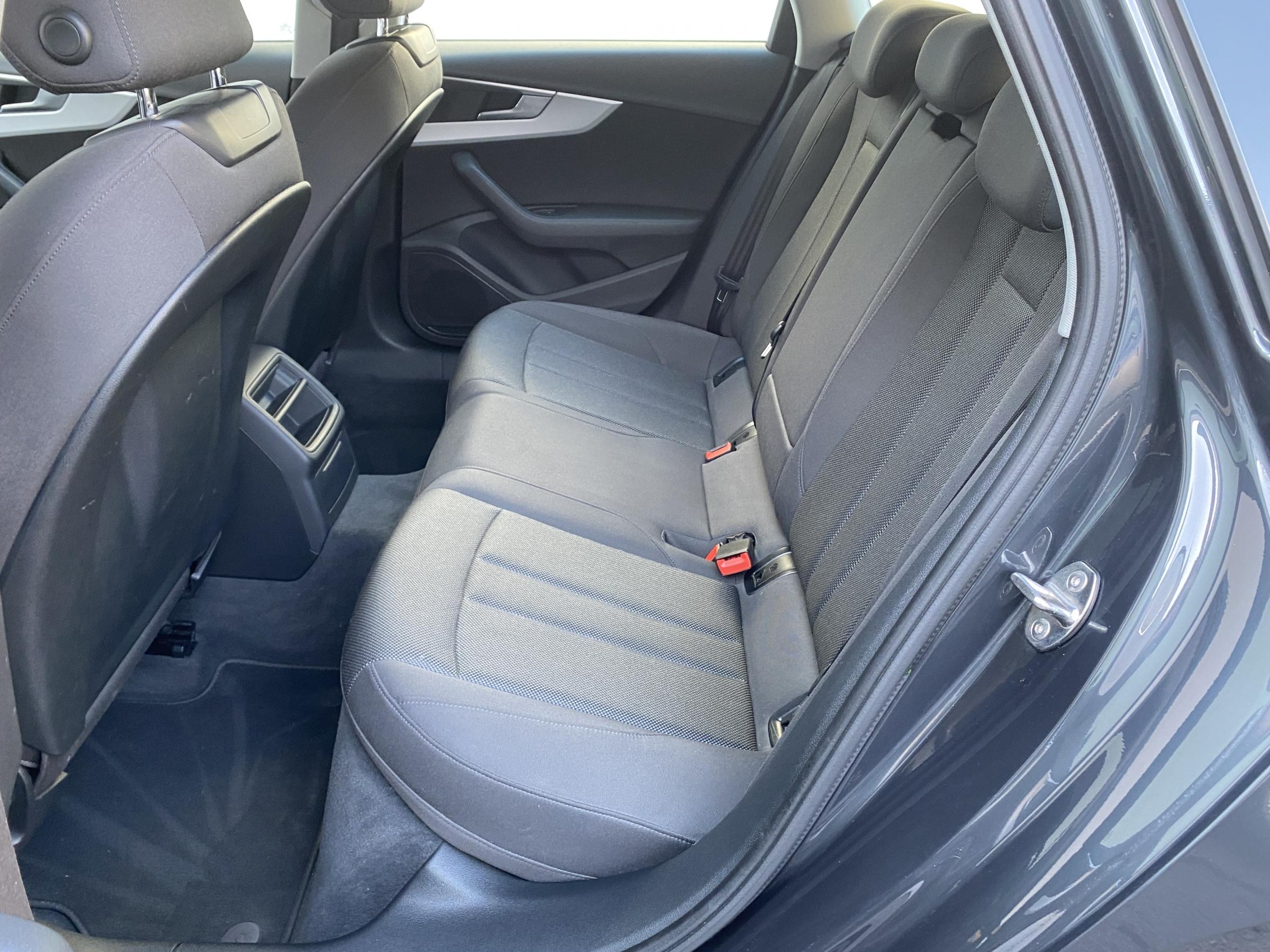 Audi A4, 2017 - pohled č. 10