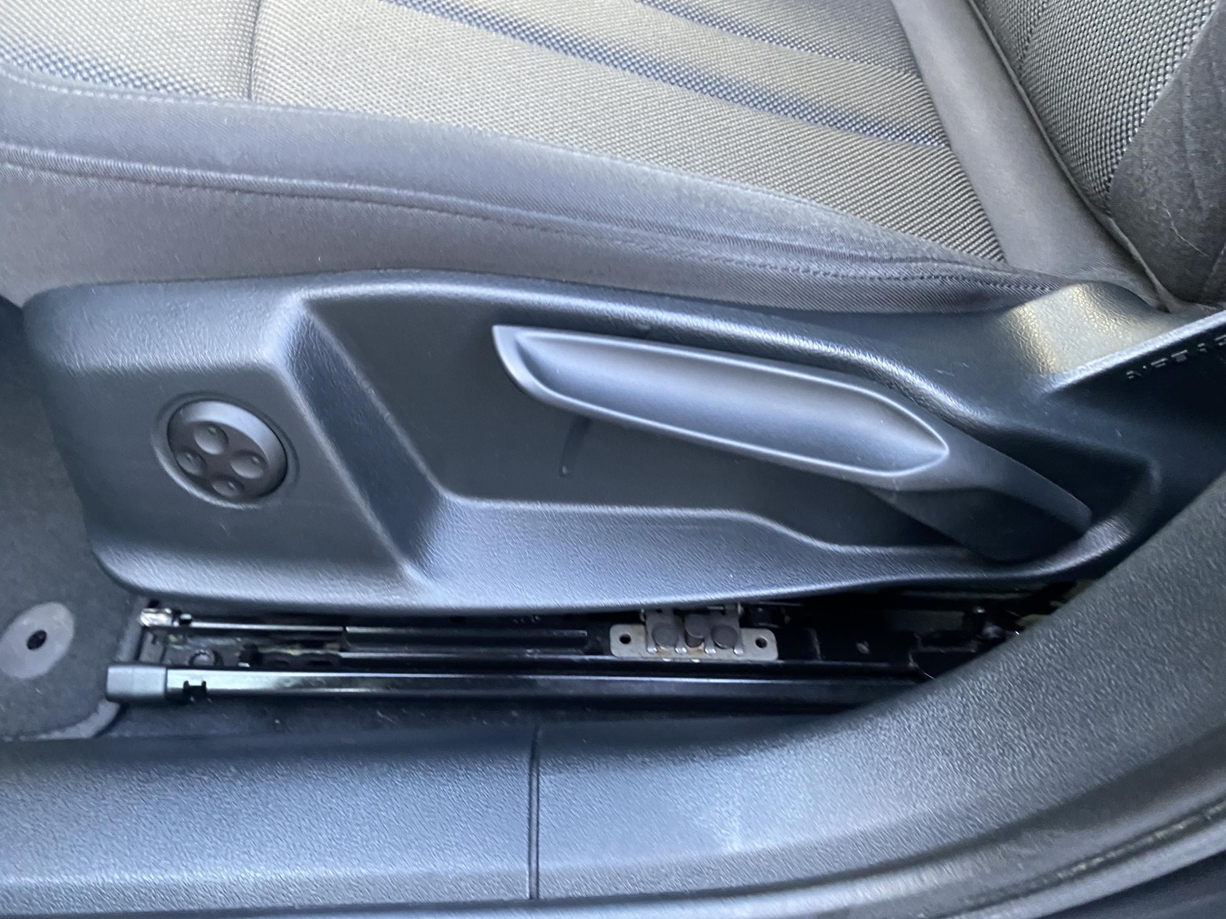 Audi A4, 2017 - pohled č. 15