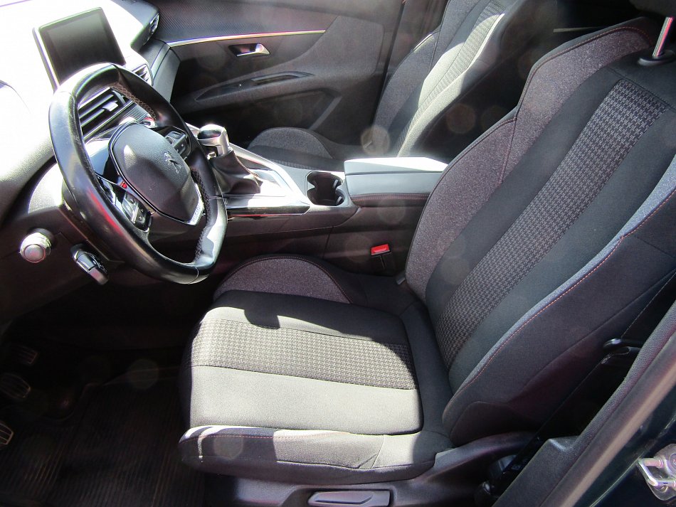 Peugeot 5008 1.5 HDi Active