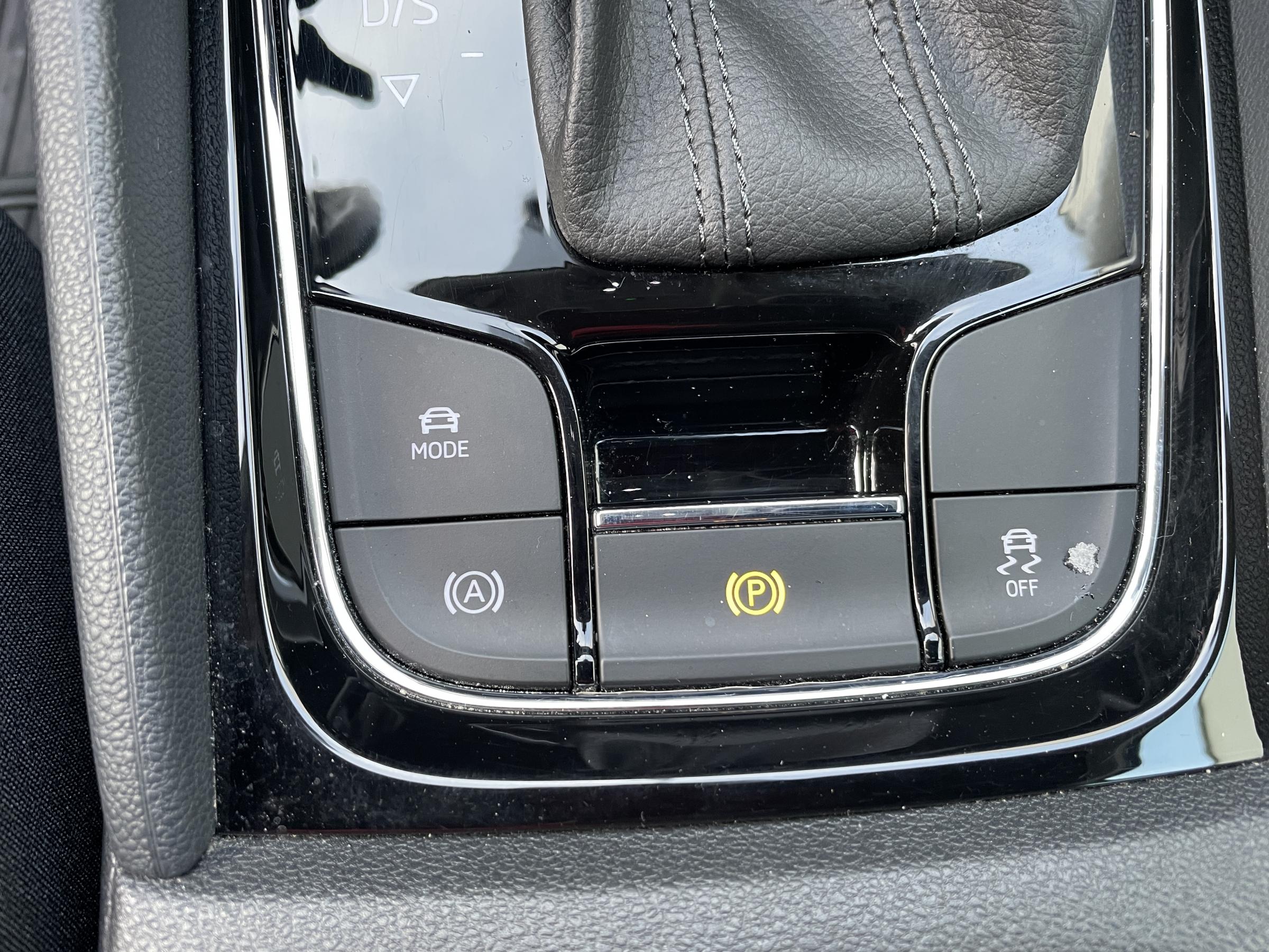 Škoda Karoq, 2019 - pohled č. 17