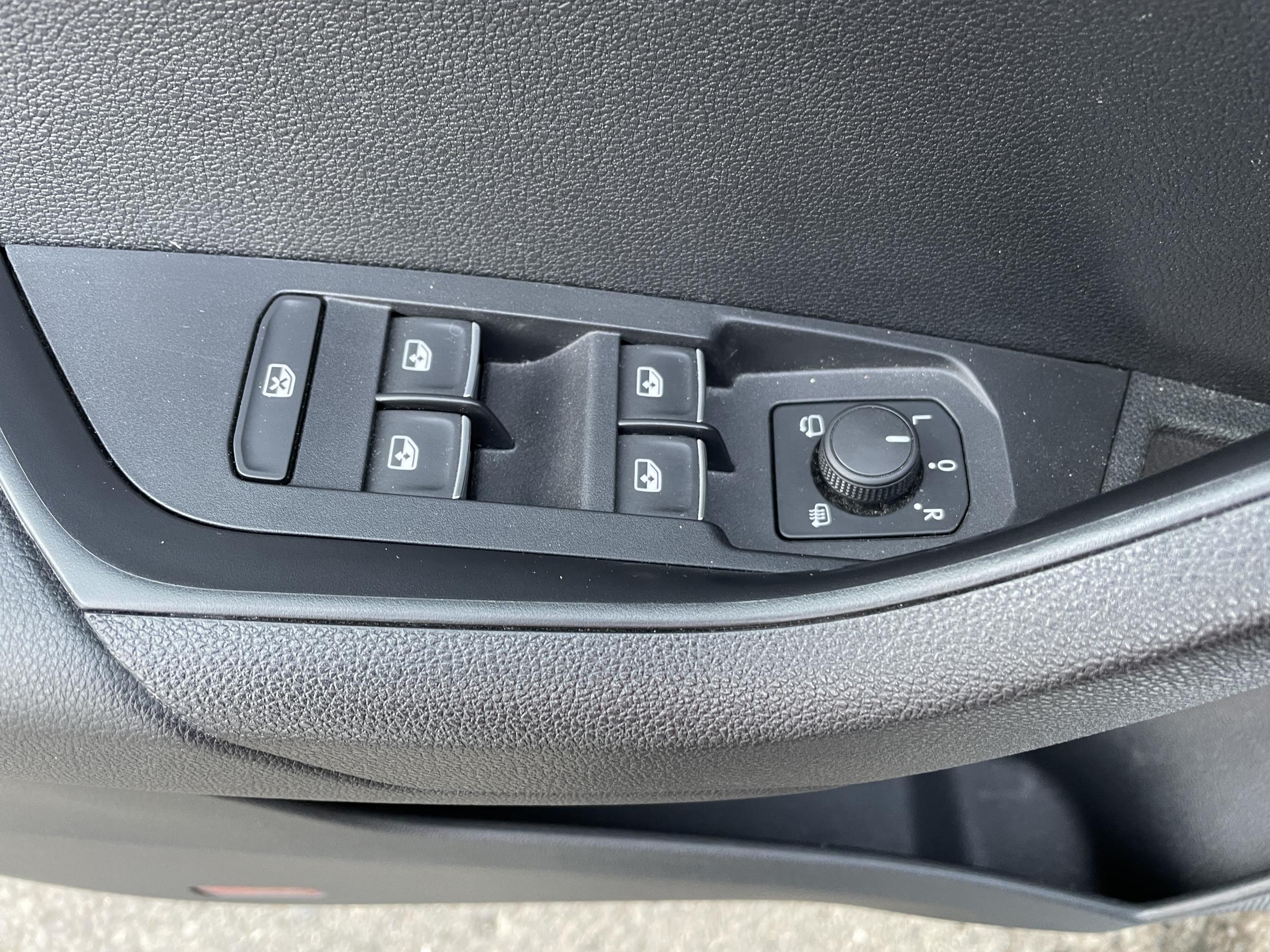 Škoda Karoq, 2019 - pohled č. 21