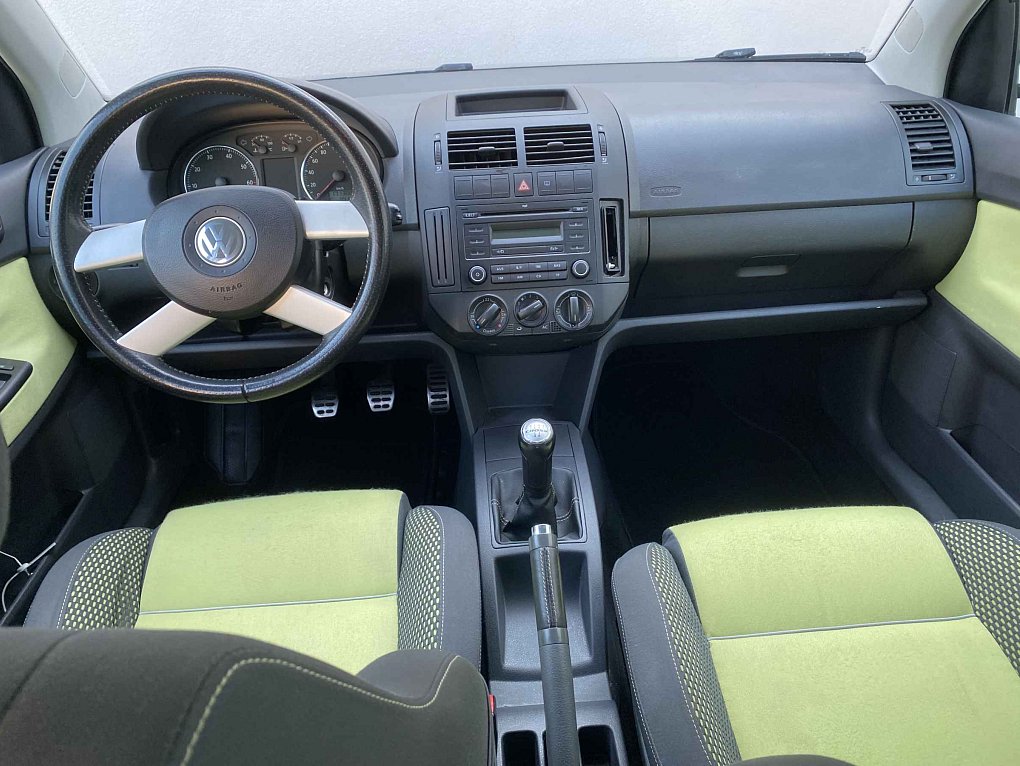 Volkswagen Polo 1.4i 16v CROSS