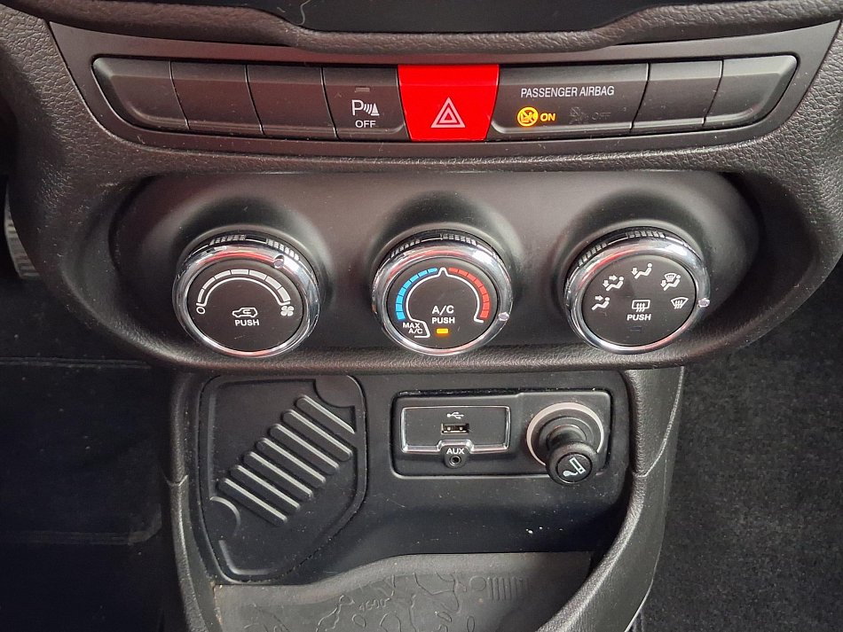 Jeep Renegade 1.4 M-AIR Longitude