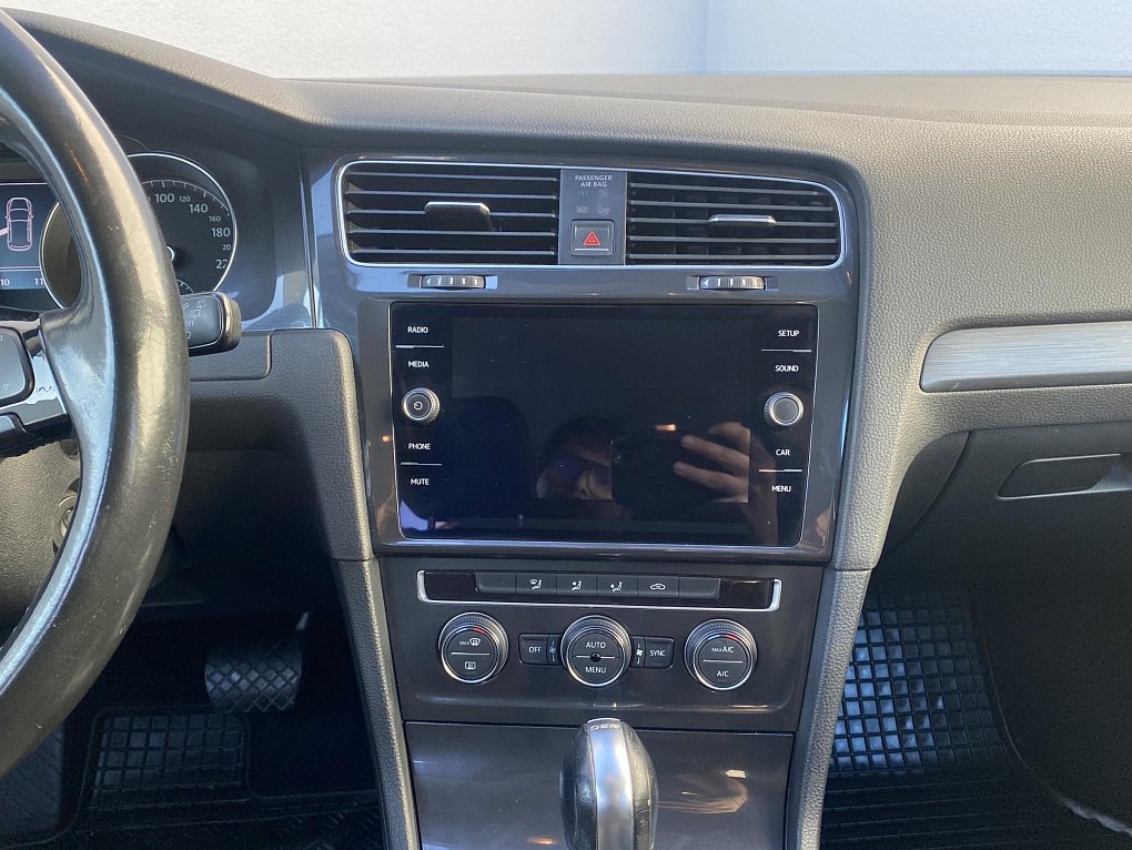 Volkswagen Golf 1.0TSI Comfortline