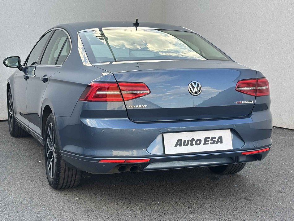 Volkswagen Passat 1.8TSi 