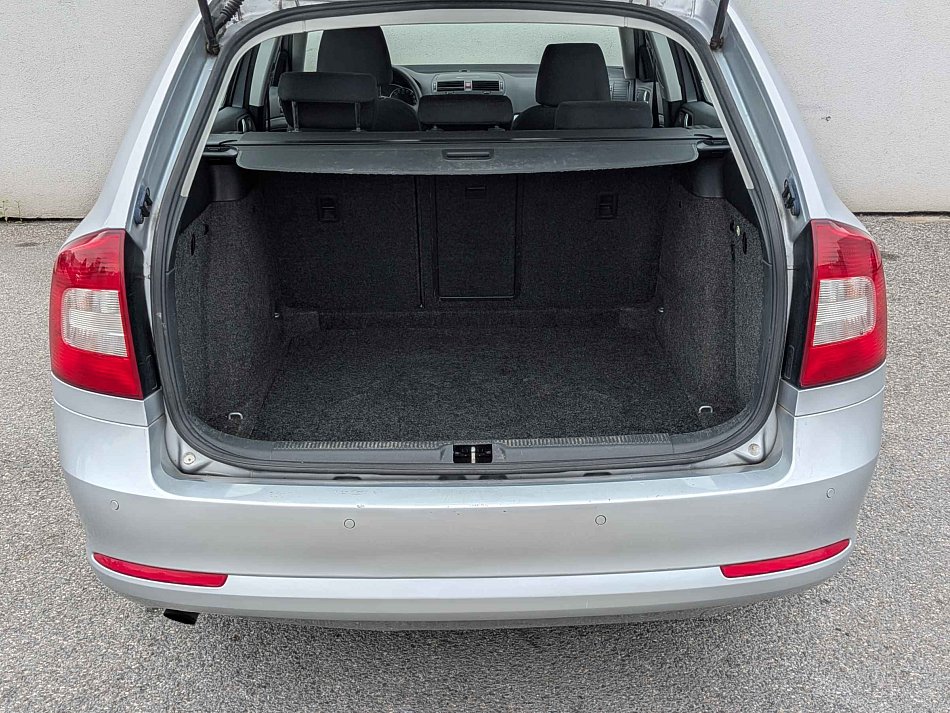 Škoda Octavia II 1.6 TDi Ambiente