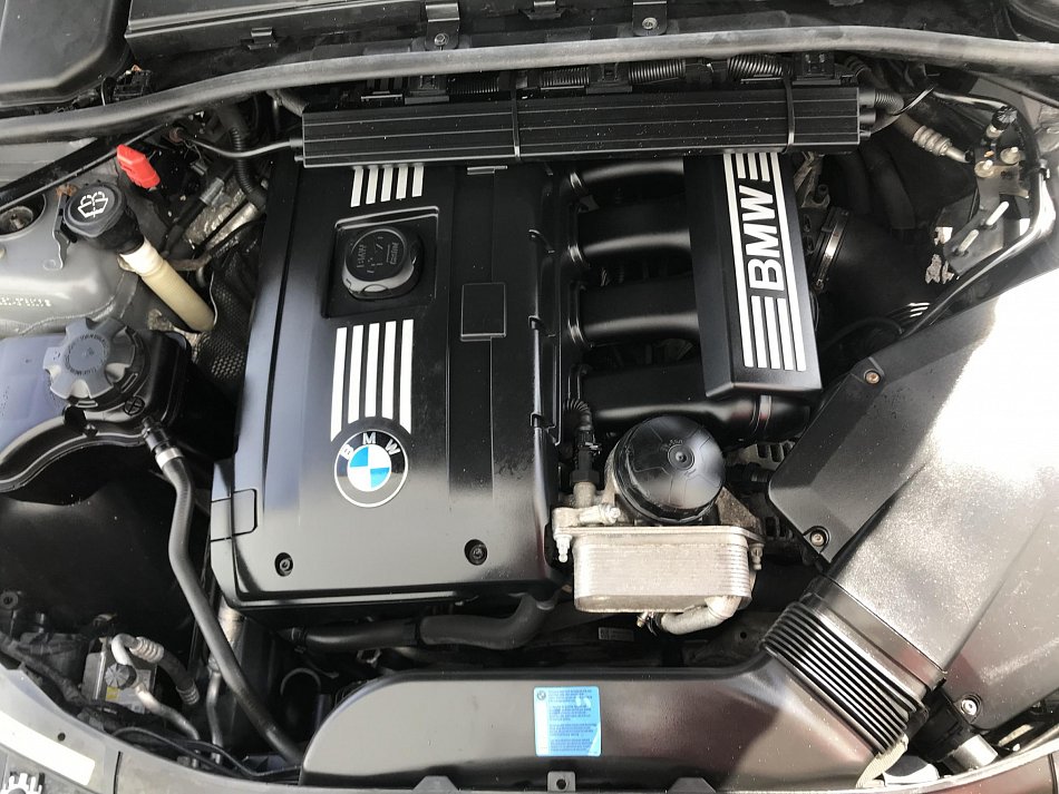 BMW Řada 3 3.0 i  325i
