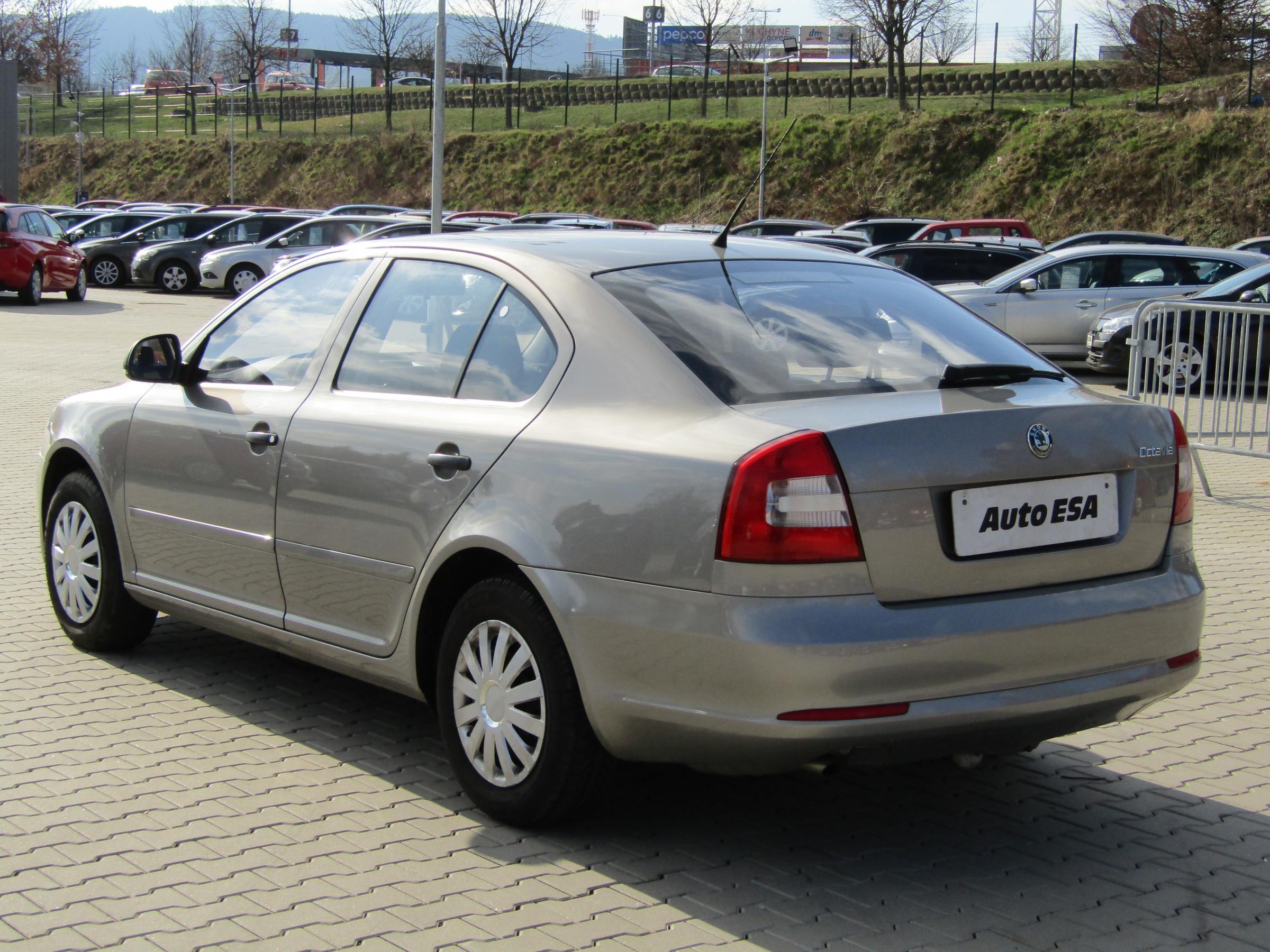 Škoda Octavia II, 2010 - pohled č. 6