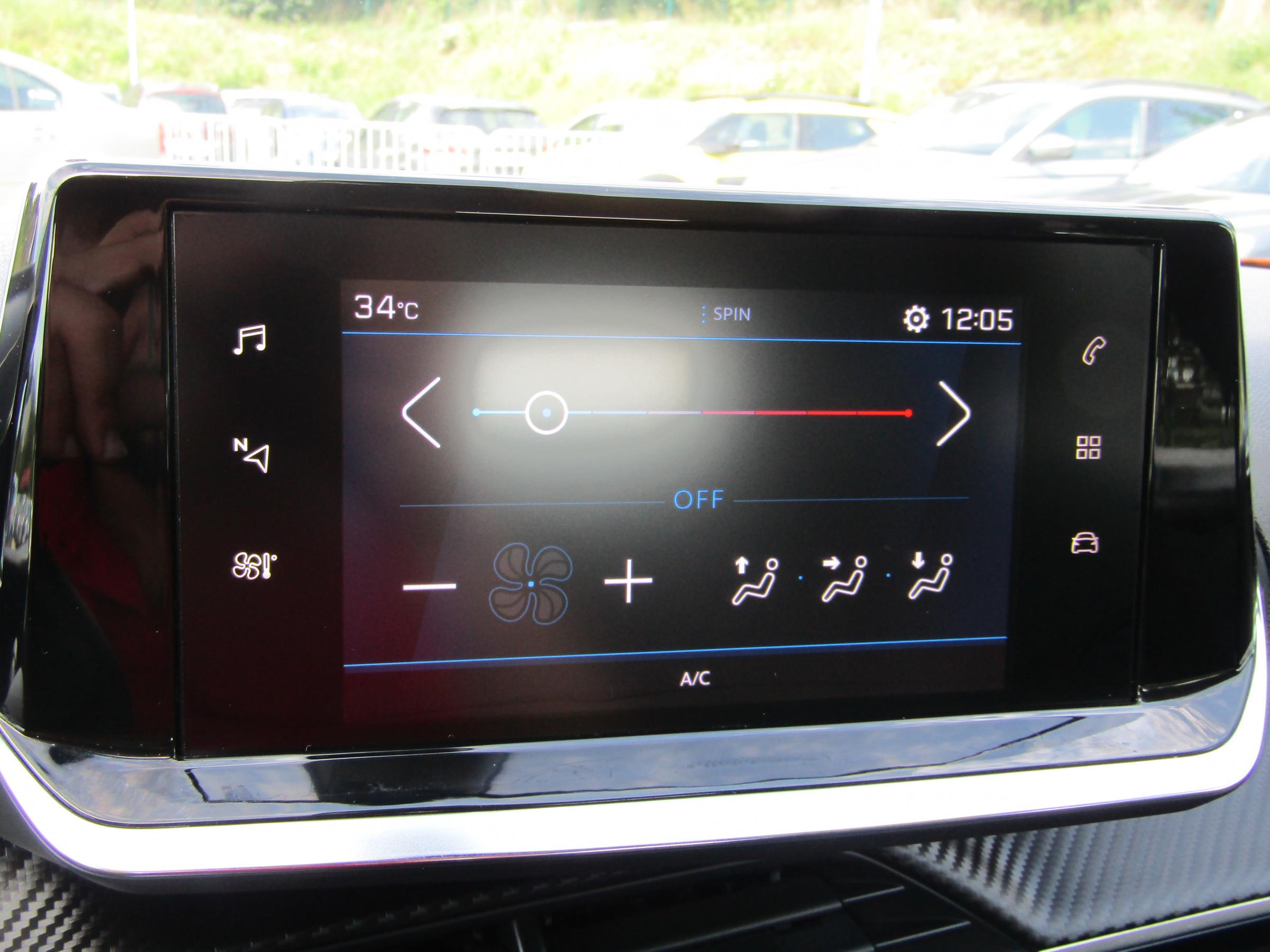 Peugeot 2008, 2021 - pohled č. 13