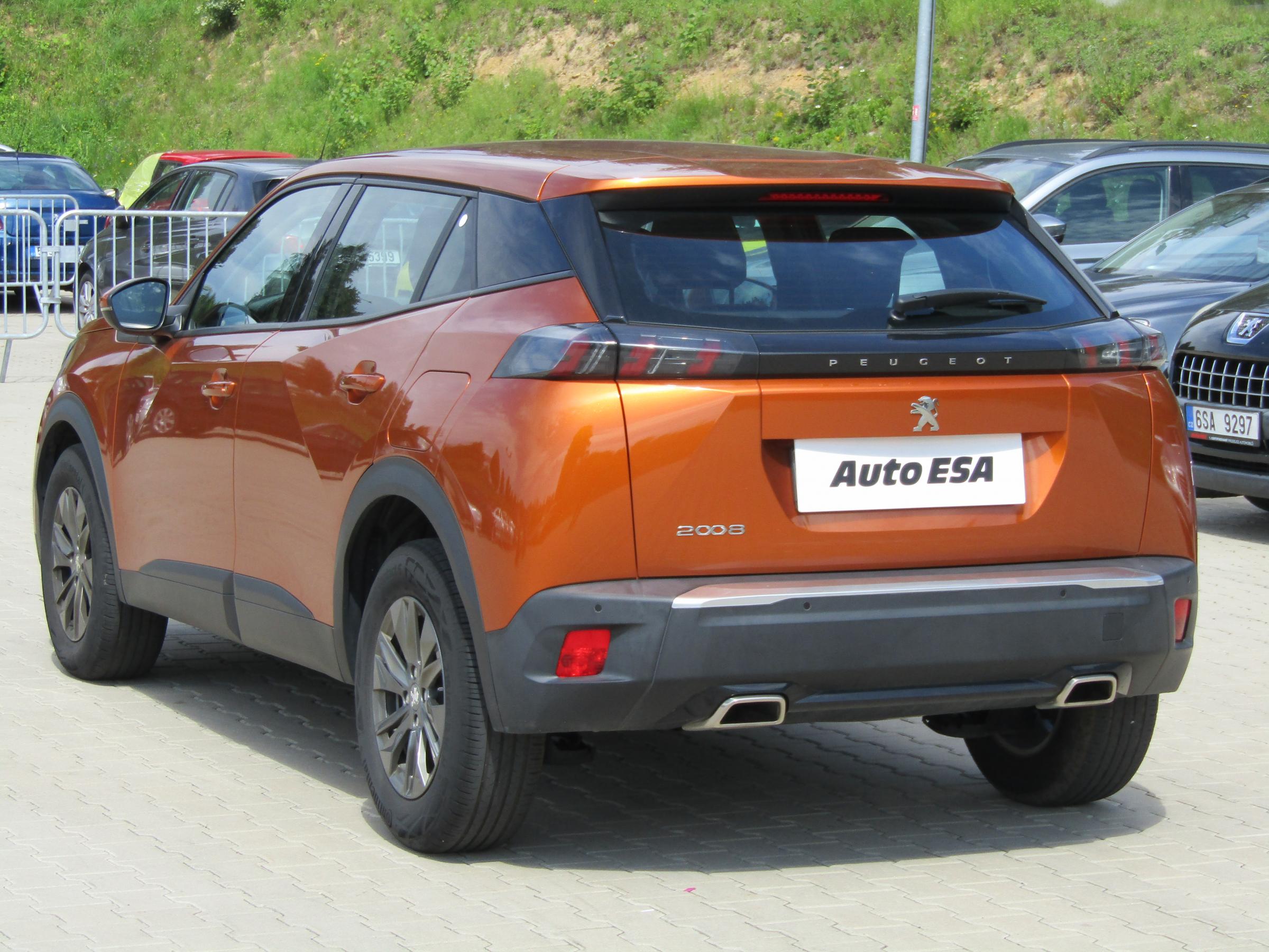 Peugeot 2008, 2021 - pohled č. 4