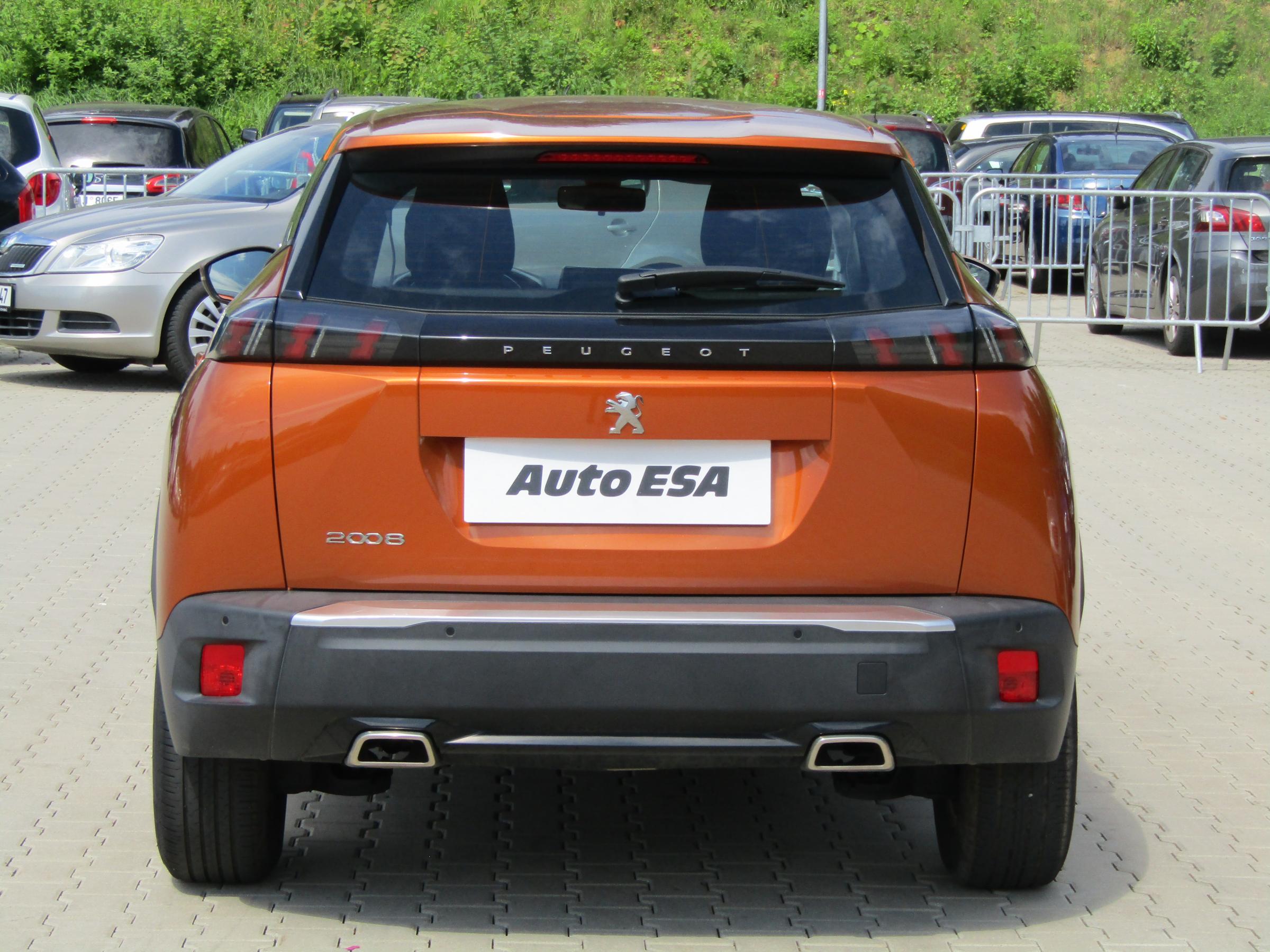 Peugeot 2008, 2021 - pohled č. 5