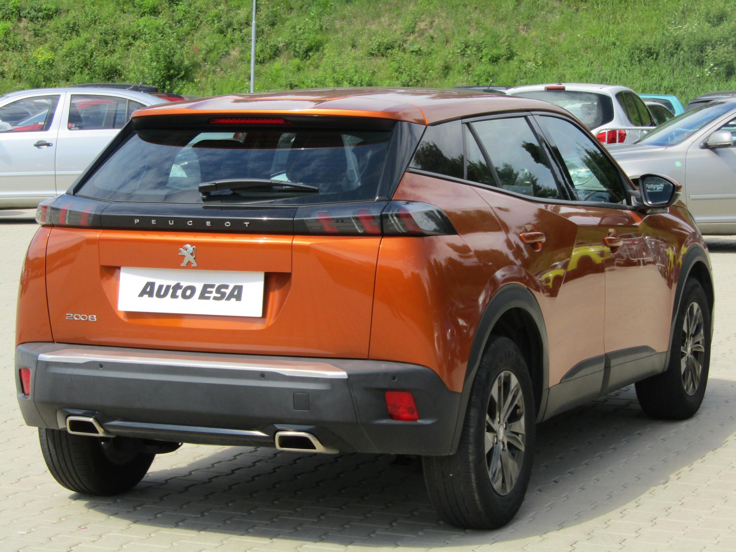 Peugeot 2008, 2021 - pohled č. 6