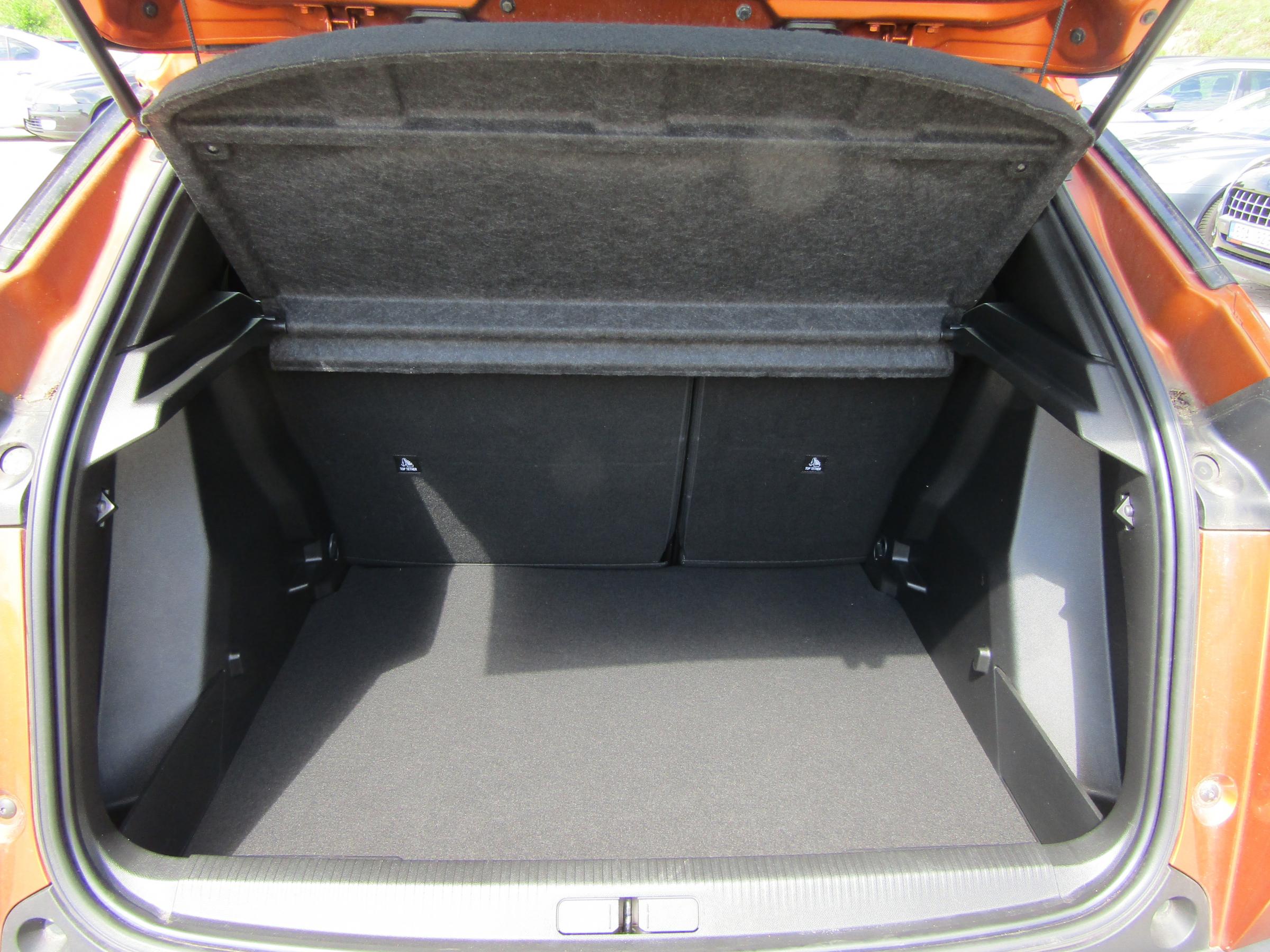 Peugeot 2008, 2021 - pohled č. 7