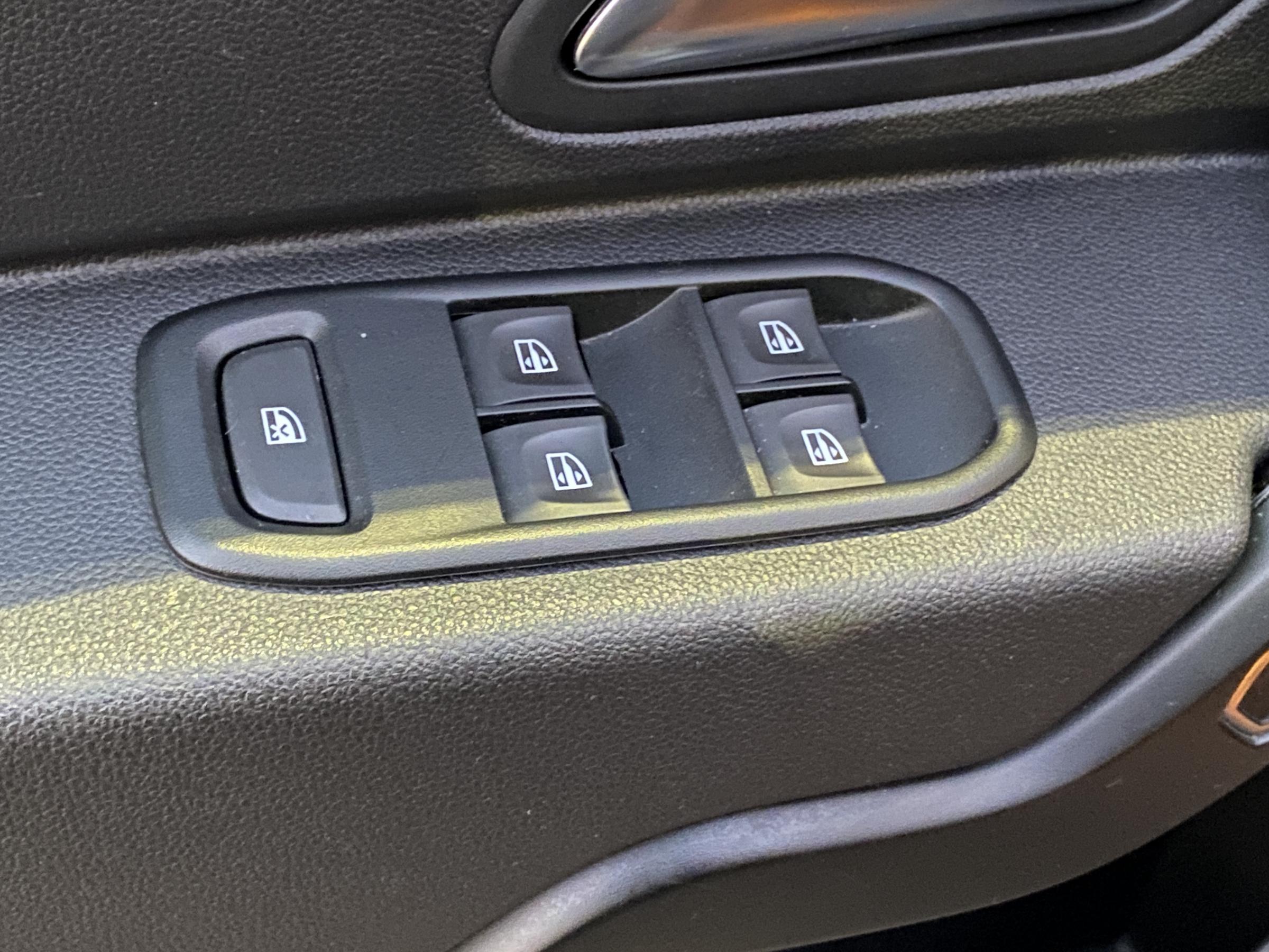 Dacia Duster, 2019 - pohled č. 11