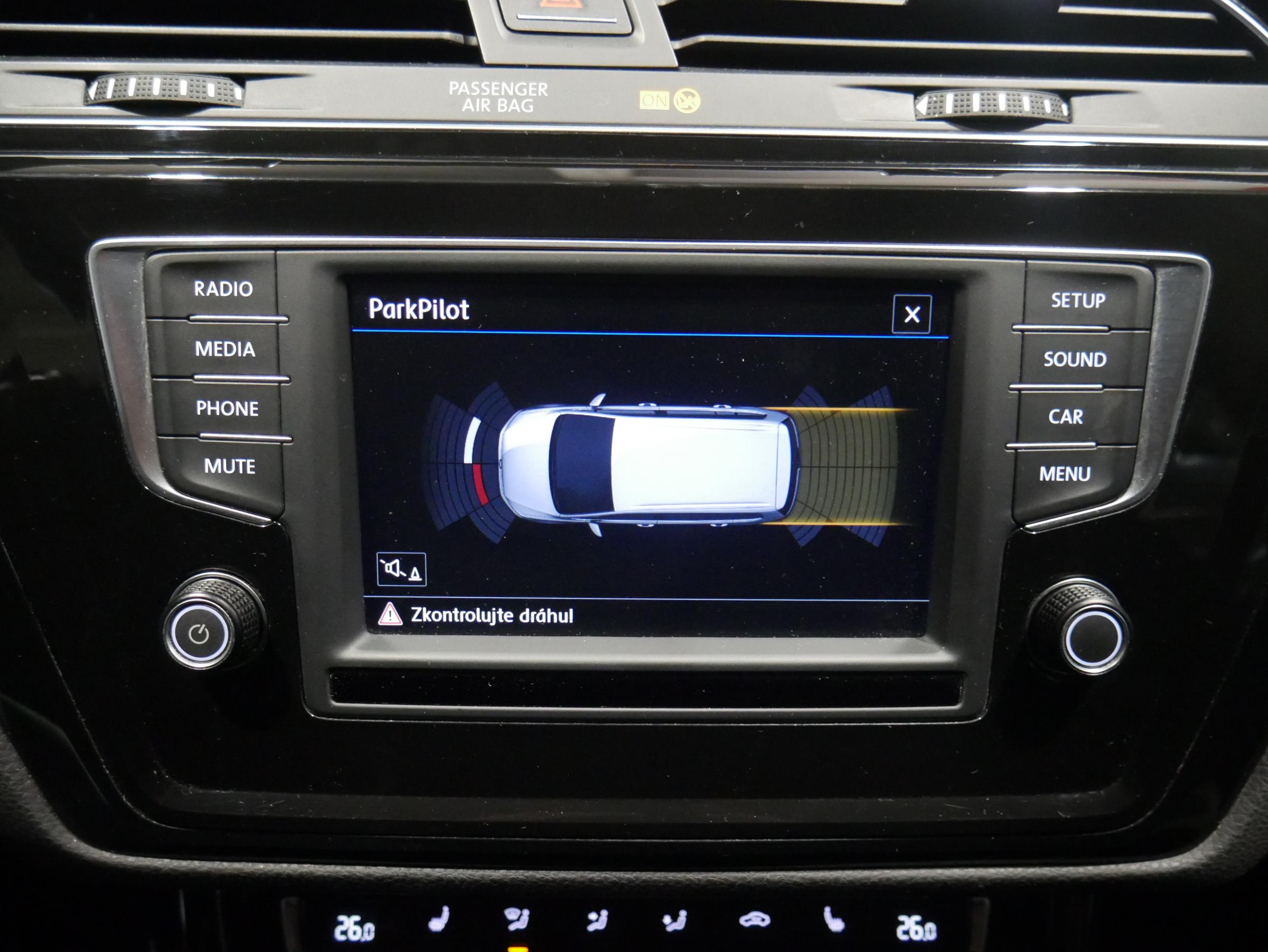 Volkswagen Touran, 2017 - pohled č. 14