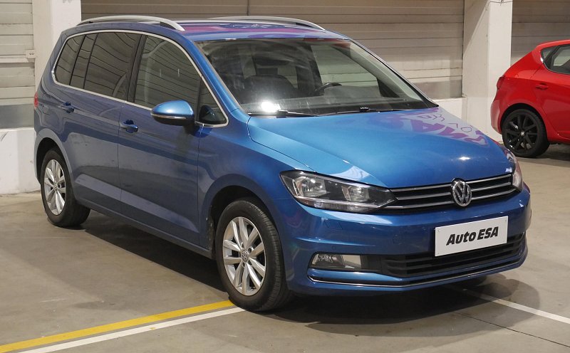 Volkswagen Touran 2.0 TDi 