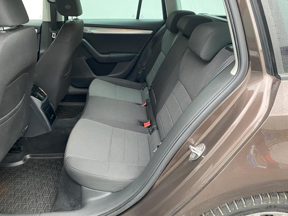 Škoda Octavia III 2.0 TDi Ambiente