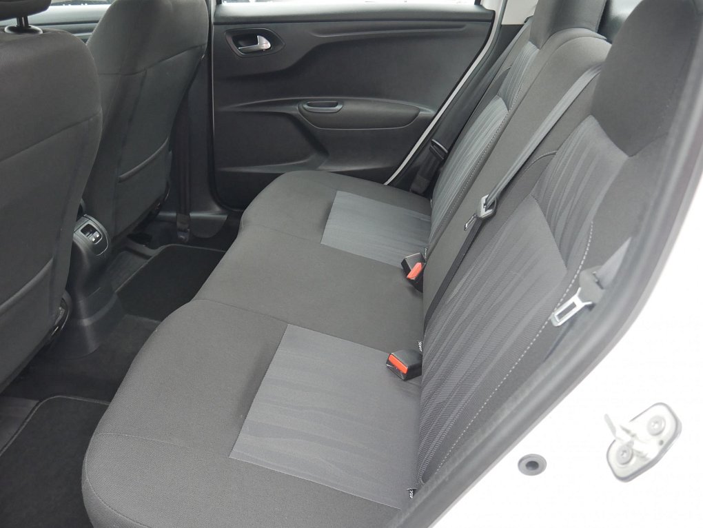 Peugeot 301 1.6 HDi Active