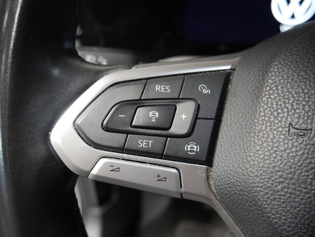 Volkswagen Golf 1.5 TSi 